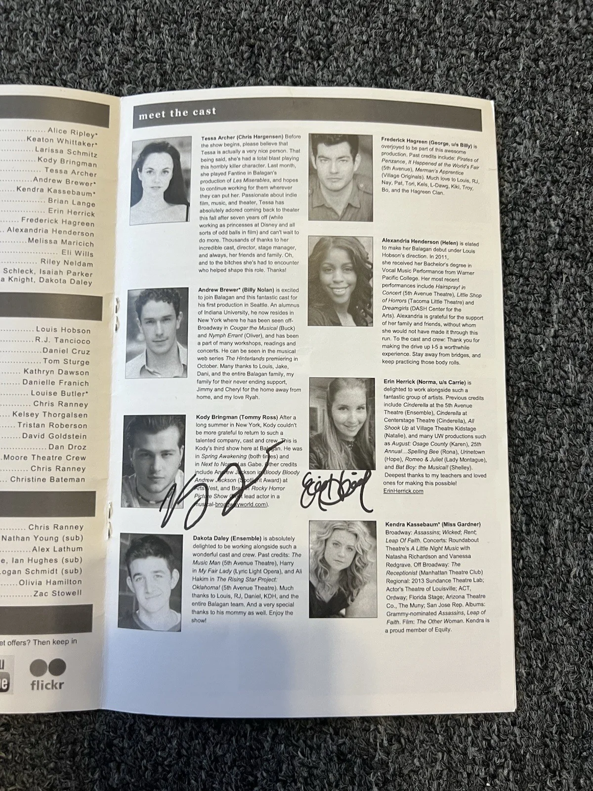 Fully Cast Signed CARRIE Musical Program 2013 - Alice Ripley - Moore Theatre, image 4