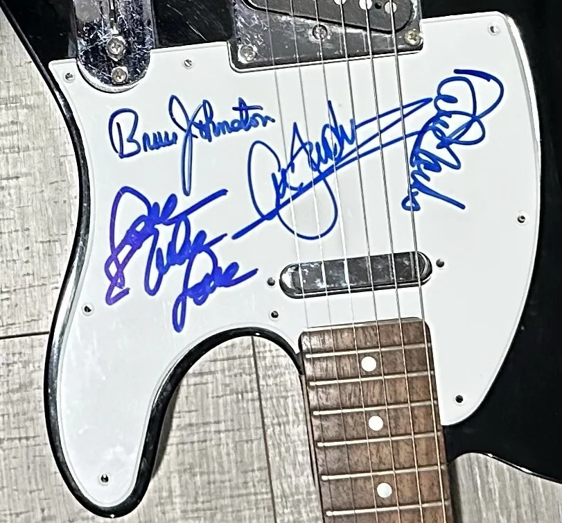 Beach Boys Signed Guitar Mike Love Al Jardin D Marks Bruce J. Autographed Guitar, изображение 3
