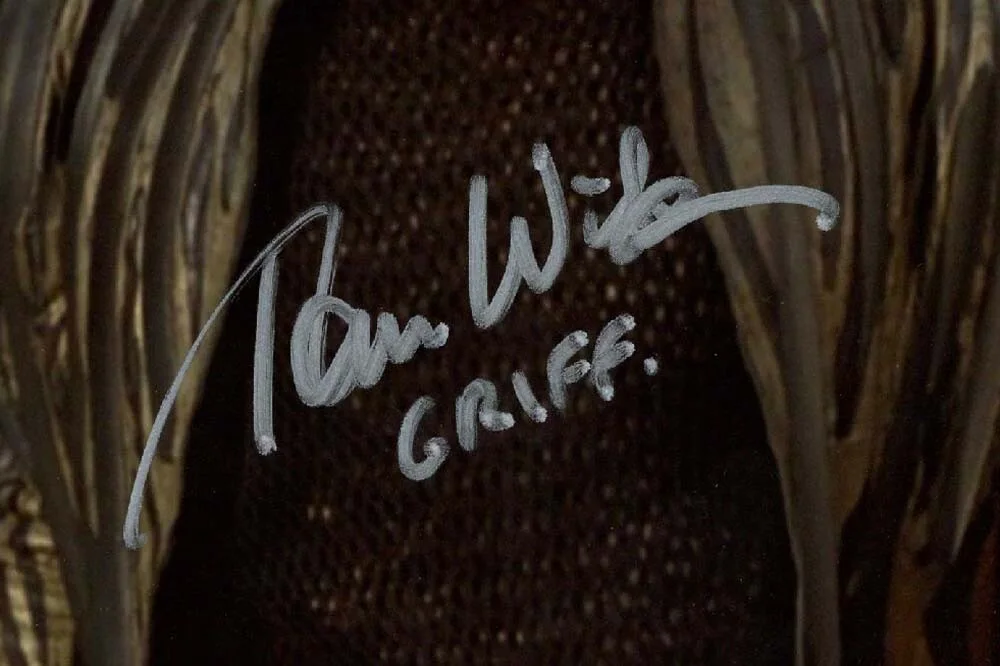 TOM WILSON SIGNED AUTOGRAPHED 11x14 PHOTO BACK TO THE FUTURE BTTF BECKETT BAS, изображение 2