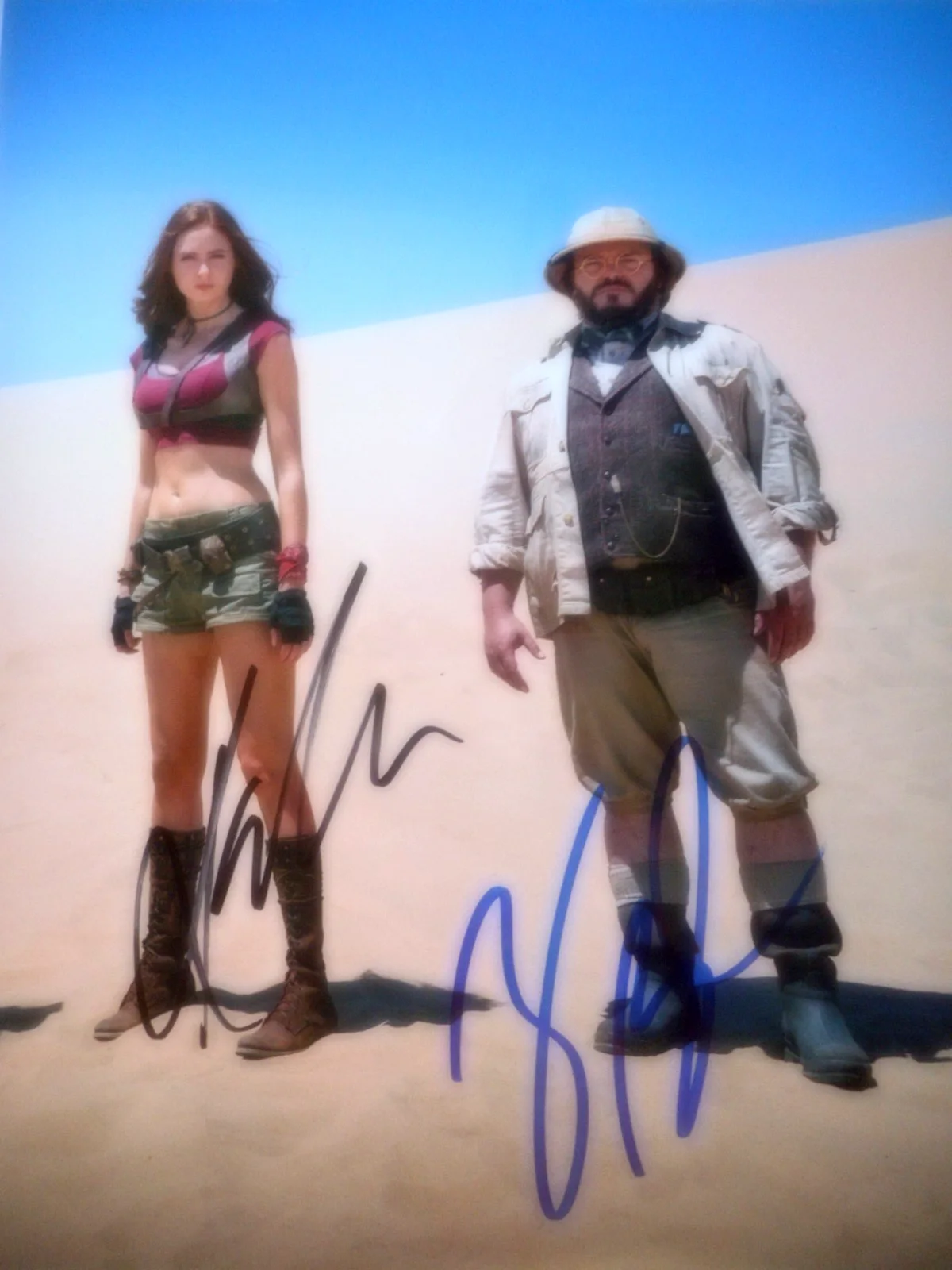 Jack Black, Karen Gillan — Karen Gillan & Jack Black autographed Jumanji 8x10 Photo COA & Holo