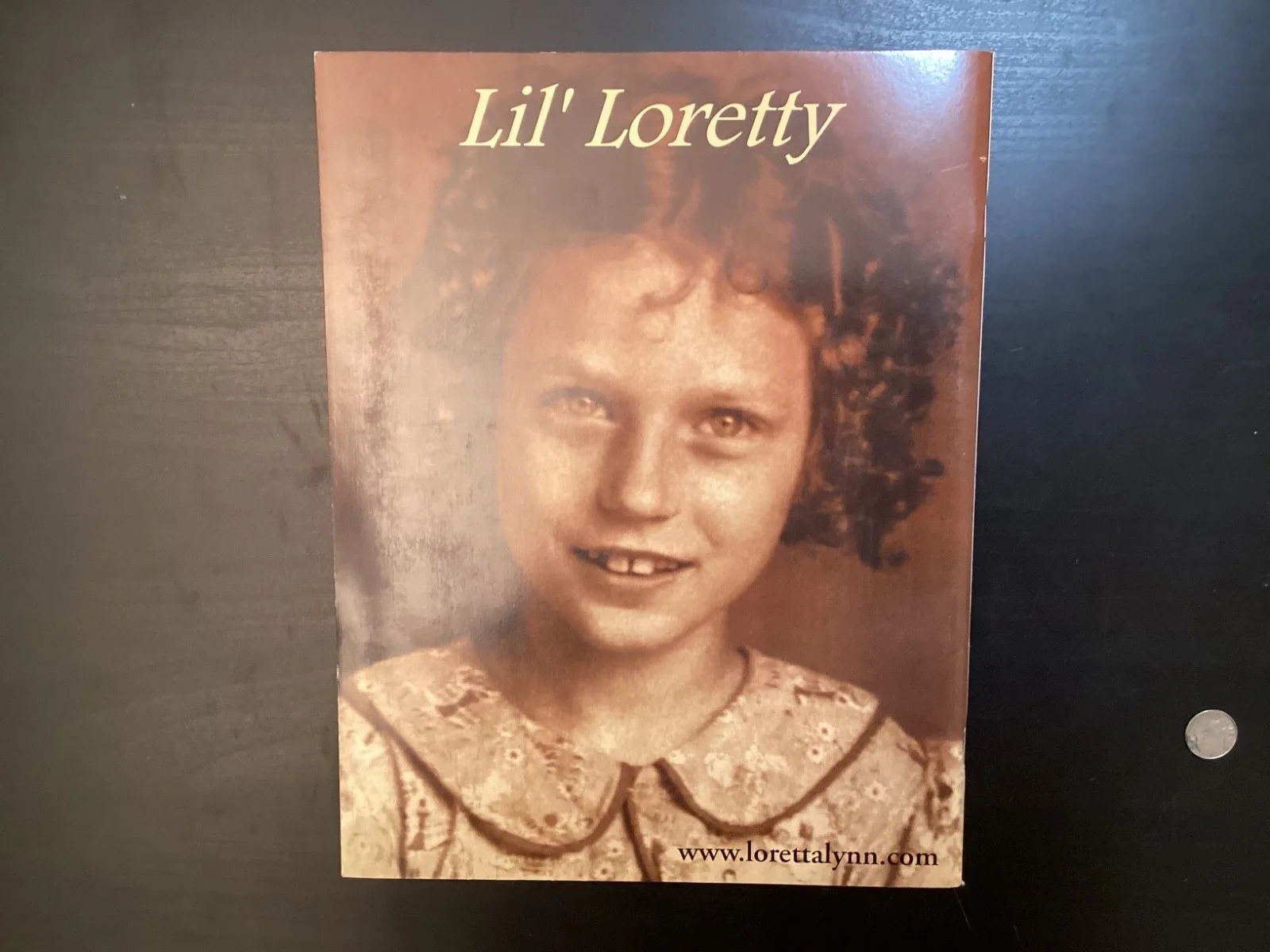 Loretta Lynn - Autographed SIGNED The Cinderella Story Souvenir Book, изображение 4