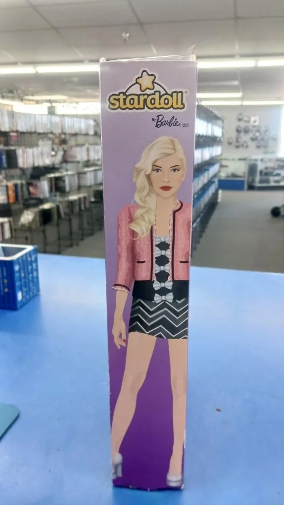 STARDOLL BARBIESPACE BLONDE 2011 (C26032509), image 2