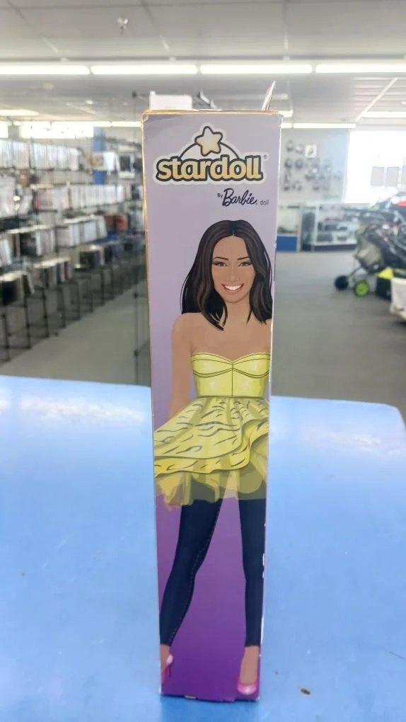 BARBIE STARDOLL BRUNETTE 2011 (C26032508), image 2