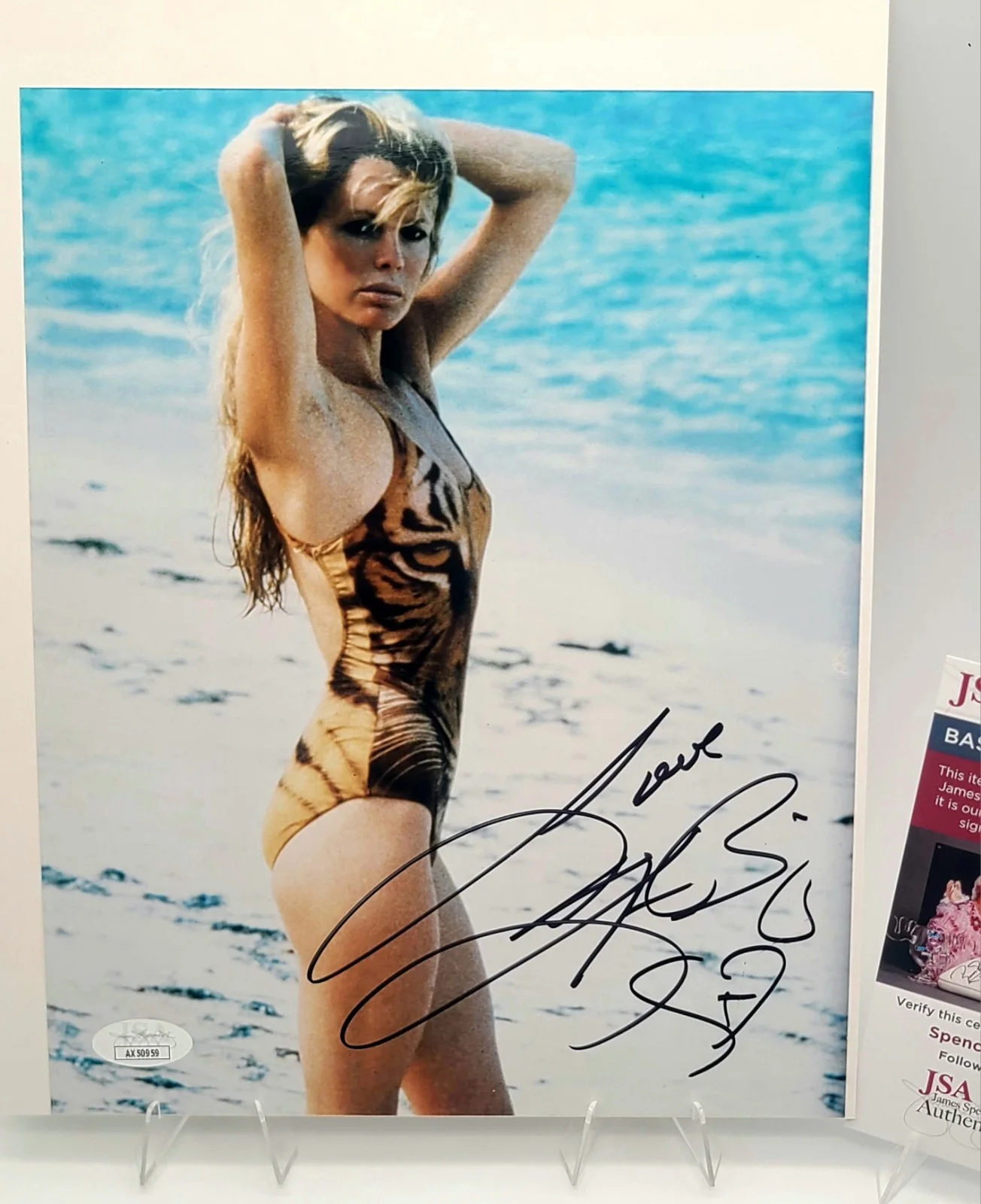 Kim Basinger — Kim Basinger Signed 8x10 Photo – Bond Girl / Batman Autograph – JSA COA, image 4