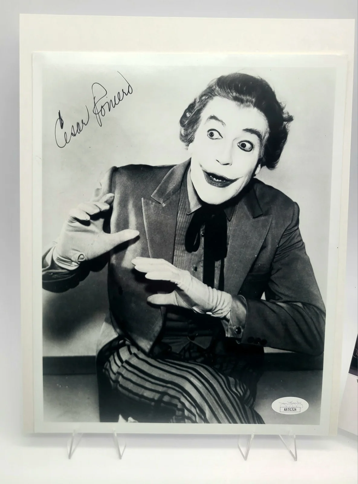 Cesar Romero — Cesar Romero Signed 8x10 Photo as Joker – Batman – JSA Authenticated Auto, image 3
