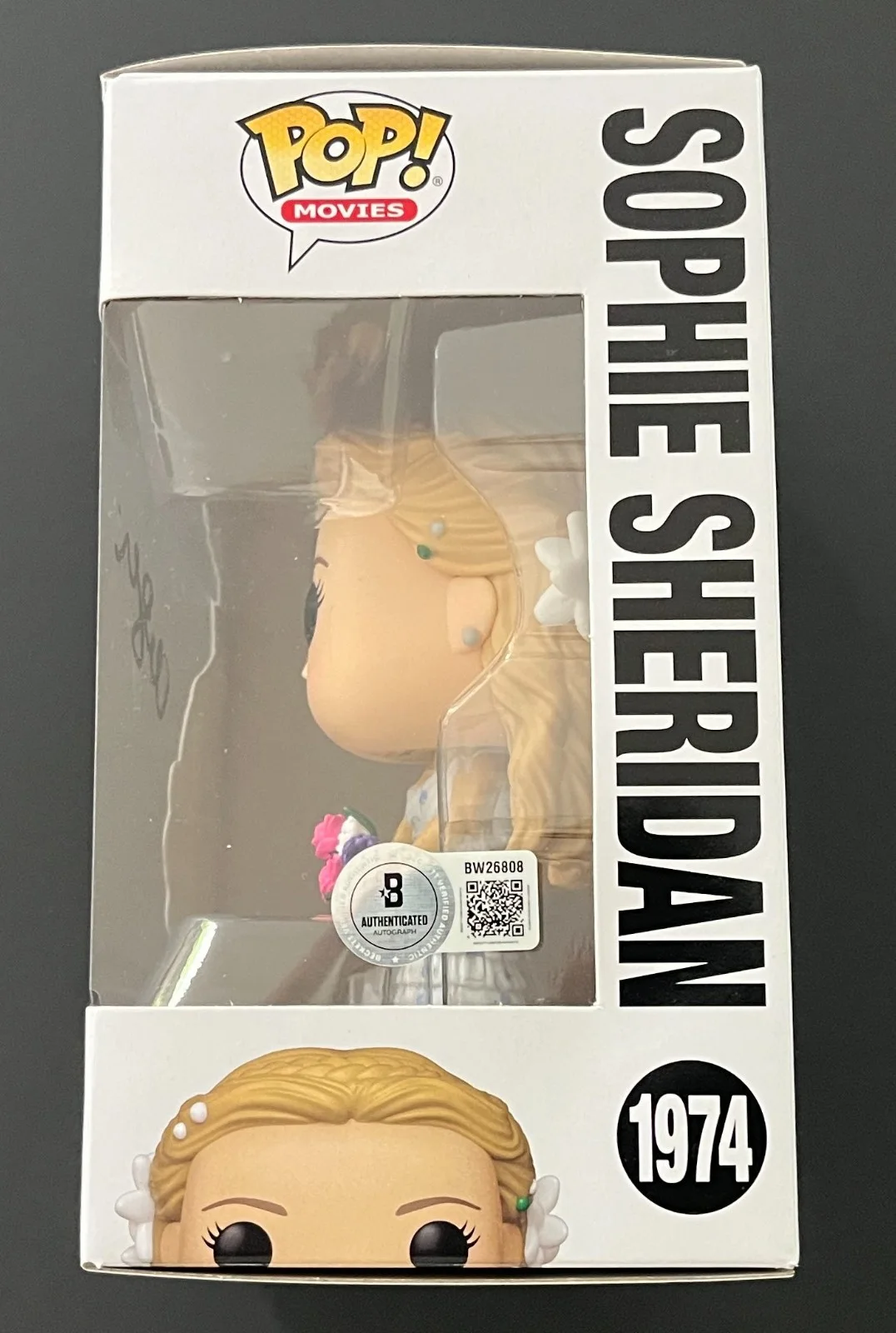 AMANDA SEYFRIED SIGNED MAMMA MIA SOPHIE FUNKO w/EXACT VIDEO PROOF & BECKETT COA, изображение 4