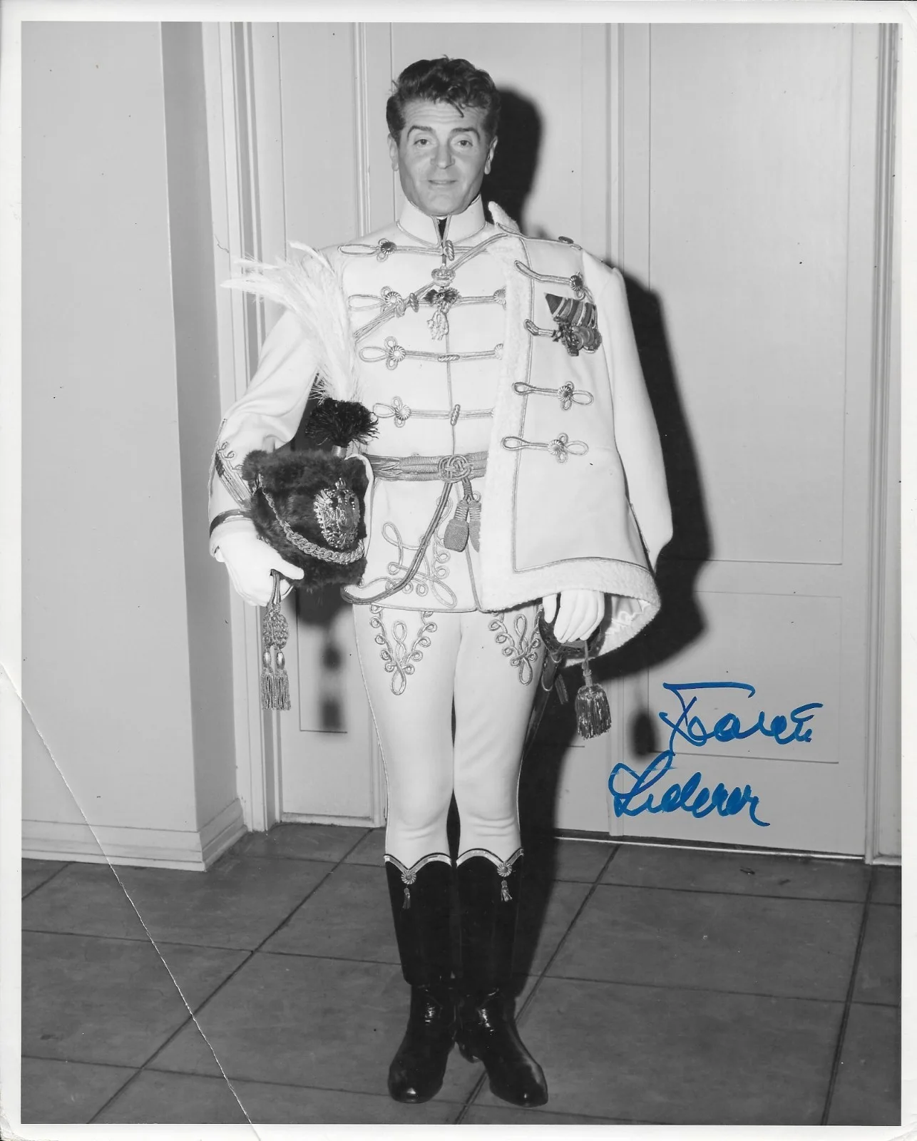 Francis Lederer — Unusual FRANCIS LEDERER Signed 8 x 10 Photo The Sleeping Prince