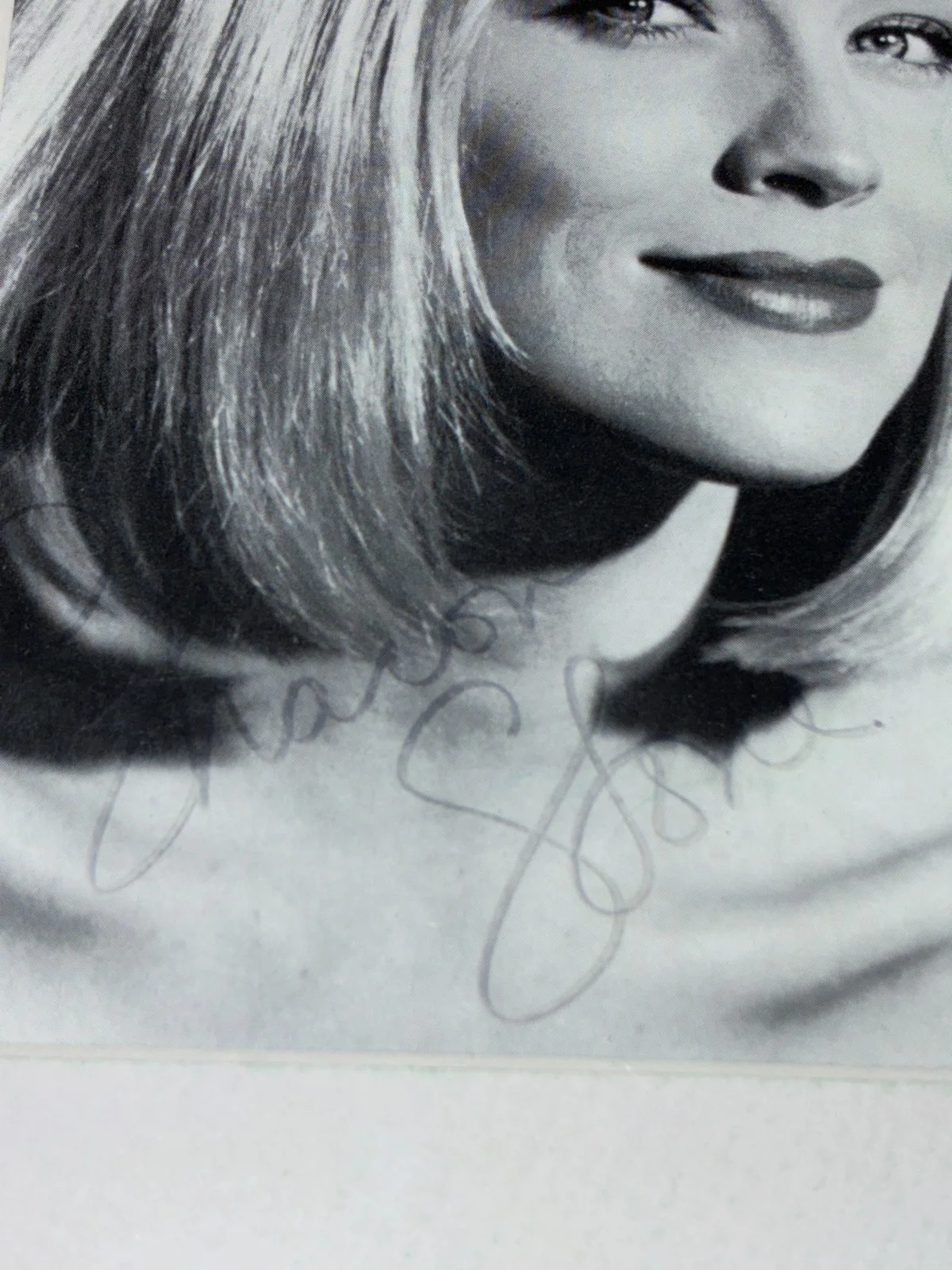 Sharon Stone Signed 8x10 Photo Autographed Portrait, image 2