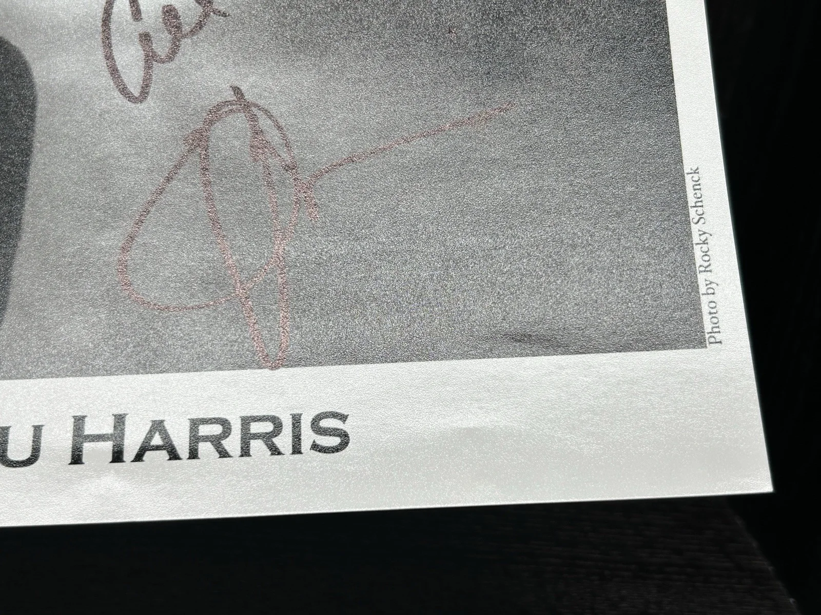 Emmylou Harris — EMMYLOU HARRIS SIGNED PHOTO & PAPER Original Autograph JSA COA Musician Actress, image 4