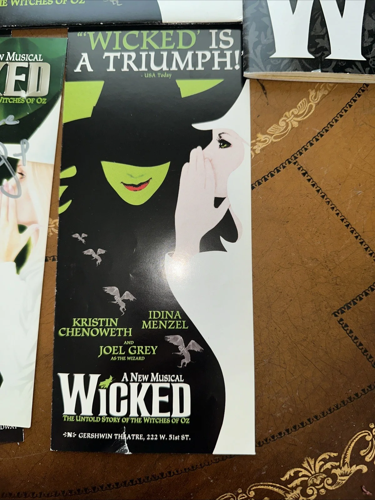 WICKED THE MUSICAL COLLECTION OF PROGRAMS KERRY ELLIS AUTOGRAPH SIGNED, image 2