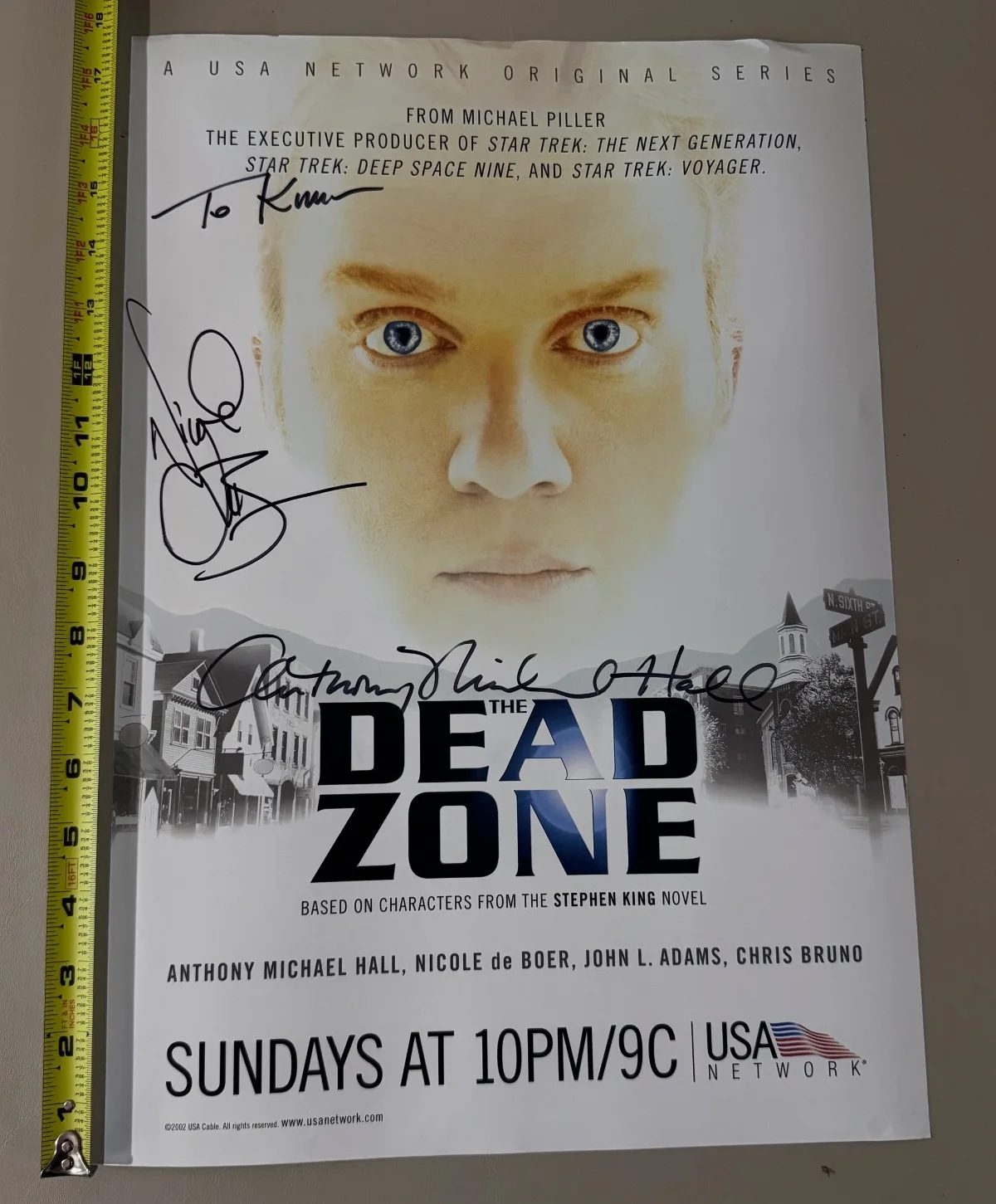 Anthony Micheal Hall — Anthony Michael Hall Signed Dead Zone Autographed 12x18 poster, изображение 2