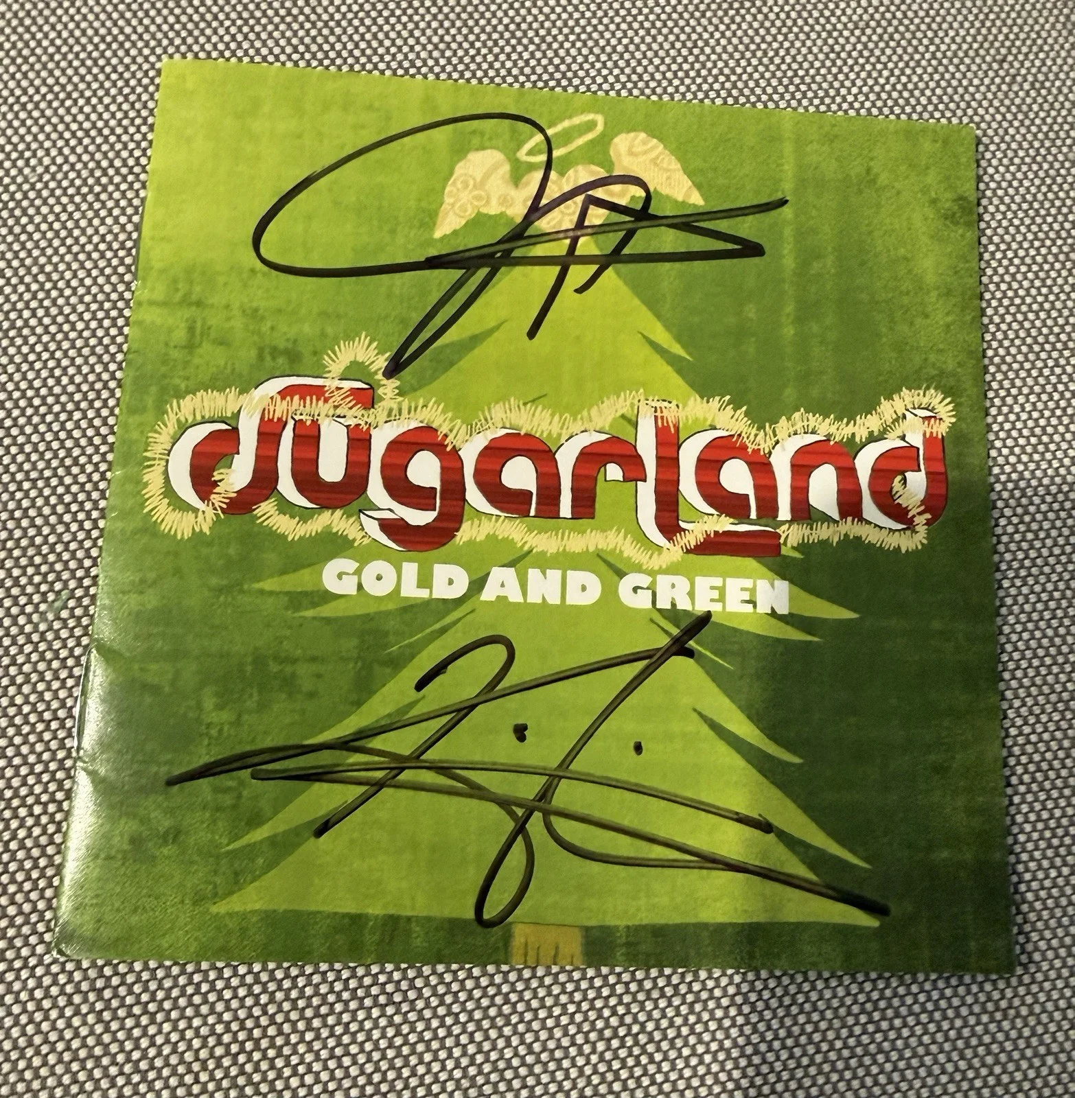 Multiple Signed Items From Duo Sugarland Including Liner Notes And Pictures, image 3