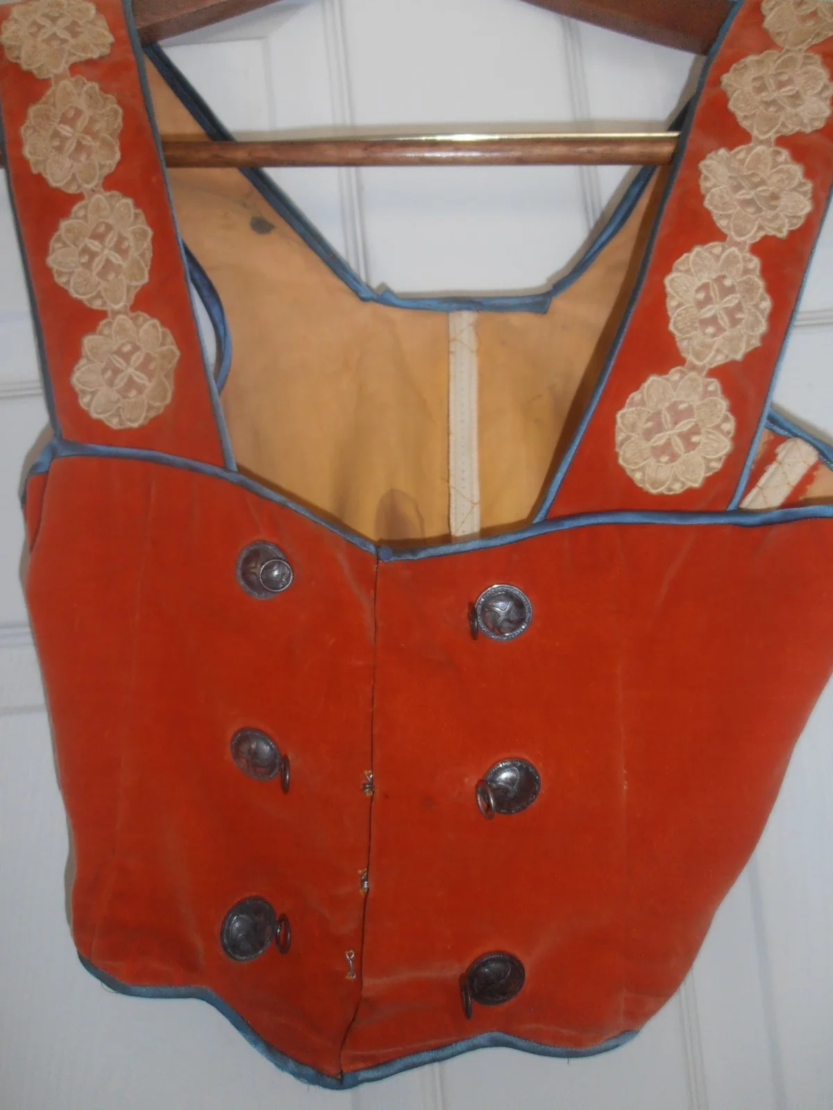 VERY RARE LAUREL & HARDY SCREEN WORN SWISS MISS(1938)ORANGE CORSET TOP, изображение 3