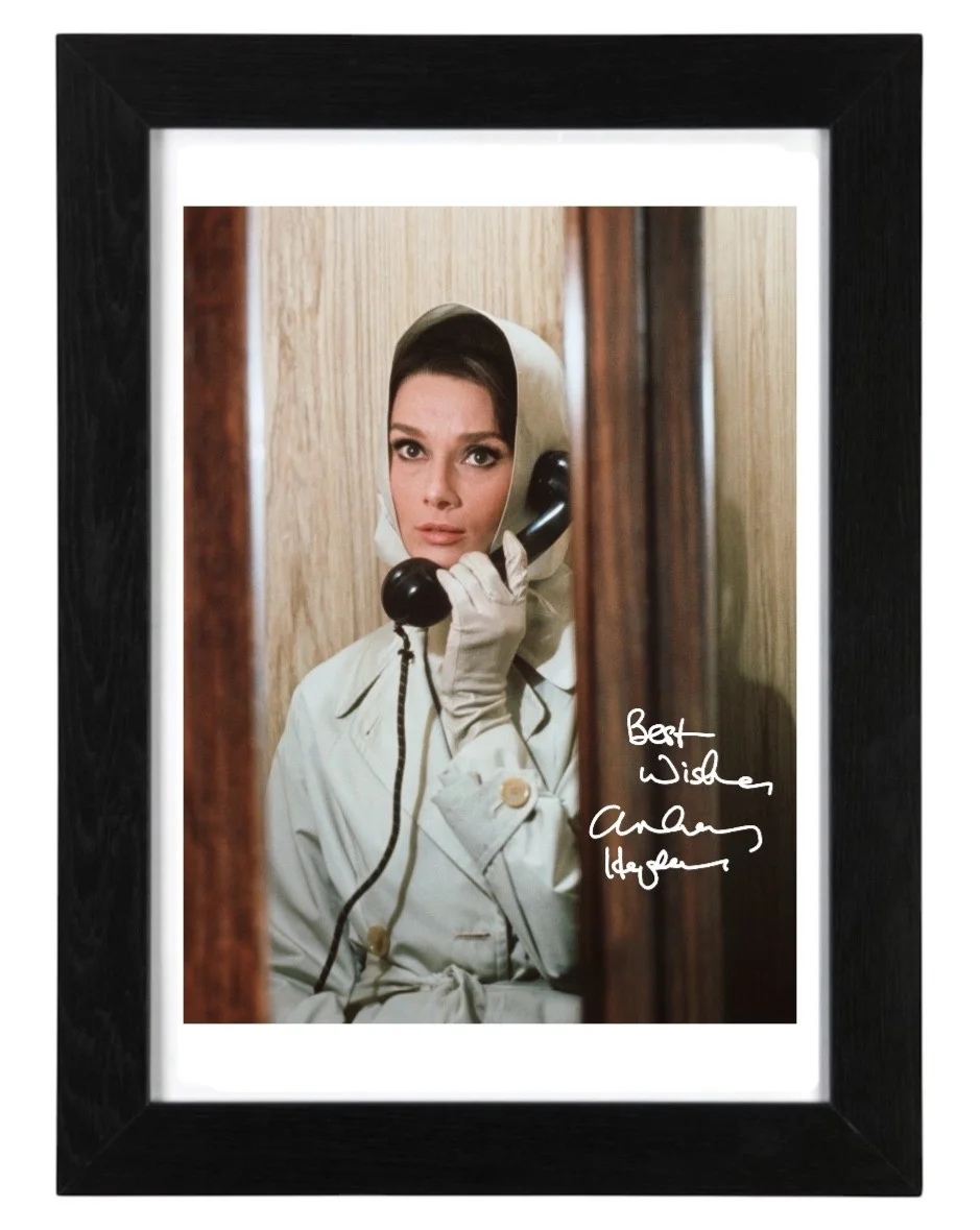 Audrey Hepburn Signed Autograph PHOTO Pre Print Film 6x4/A4/A4 Framed, image 3