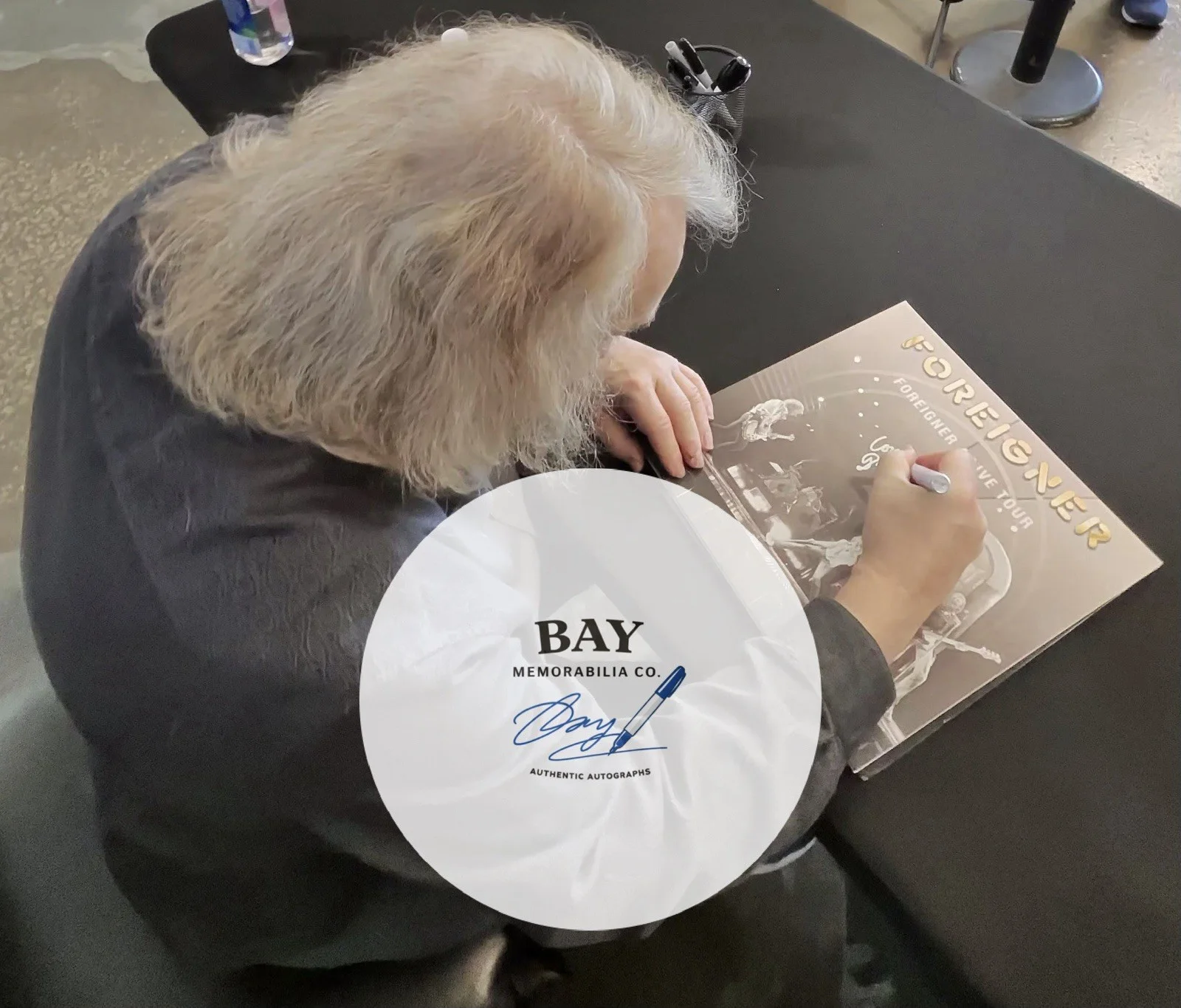 LOU GRAMM SIGNED FOREIGNER 4 LIVE TOUR VINYL RECORD ALBUM RSD EXCL. EXACT PROOF, изображение 2