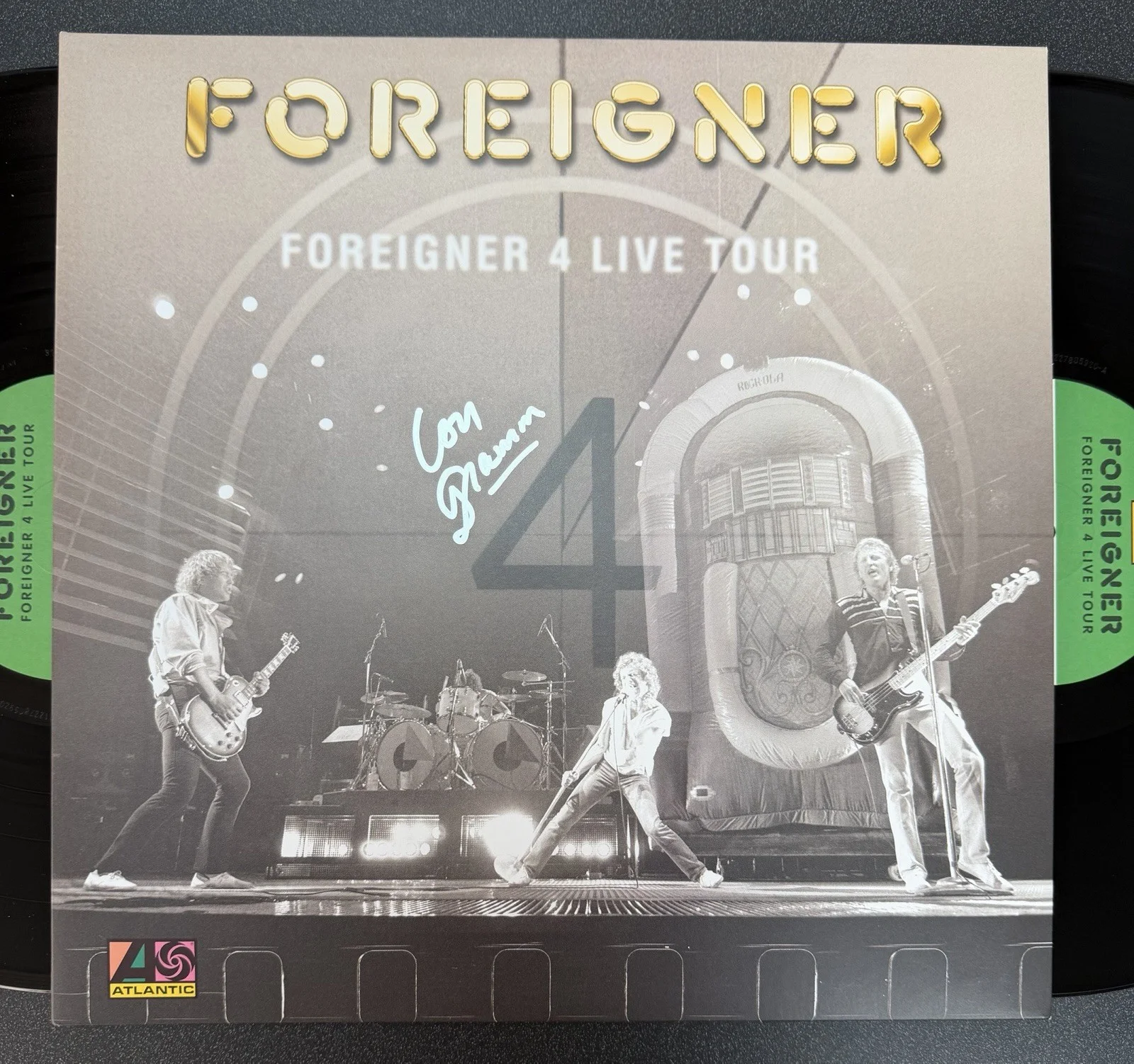 LOU GRAMM SIGNED FOREIGNER 4 LIVE TOUR VINYL RECORD ALBUM RSD EXCL. EXACT PROOF, изображение 3
