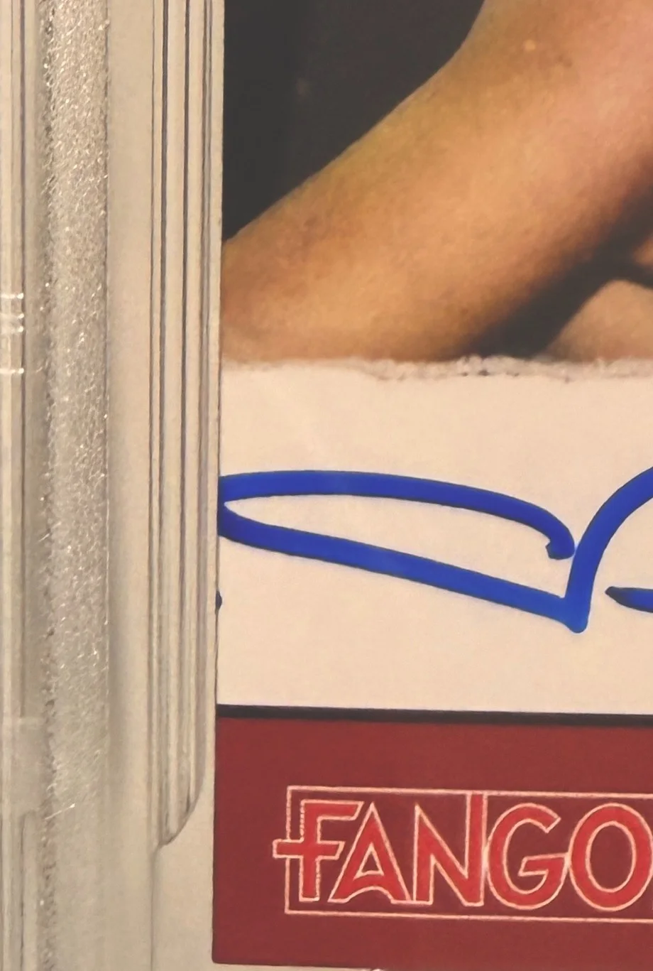 Megan Fox — Megan Fox Signed Fangoria Custom Trading Card Beckett Witnessed AUTO 10, изображение 2