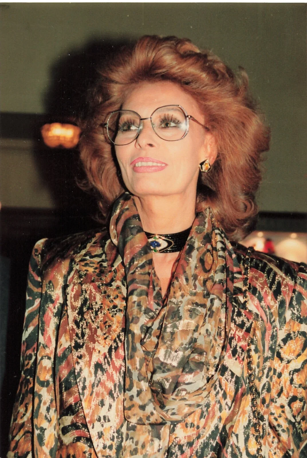 Sophia Loren — Sophia Loren 1990 Candid Photo & Hand Signed Autograph Card Paris *Am10b5, изображение 2