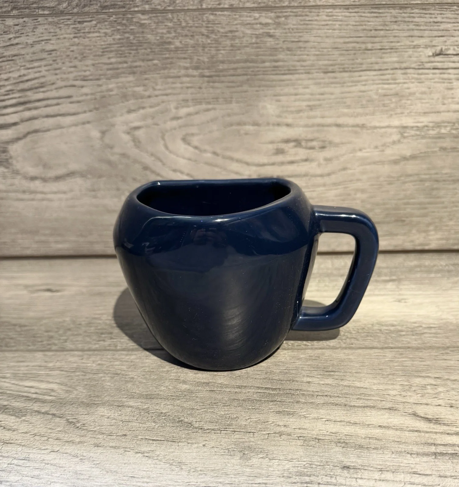 DC Comics Superman Shaped Mug manufactured by Paladone Very Good Condition, image 3