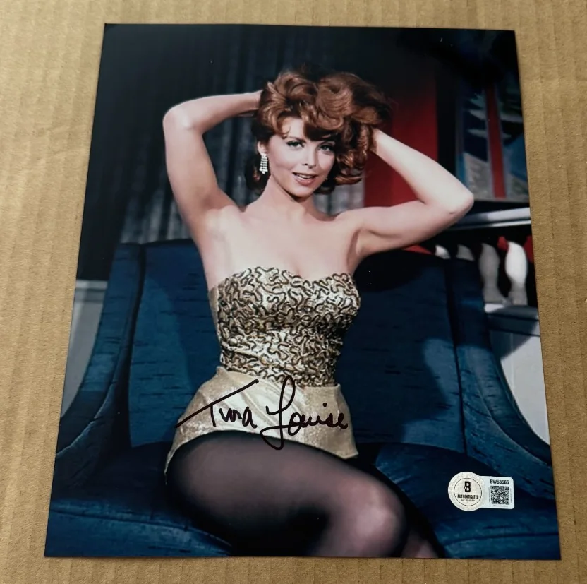 TINA LOUISE — TINA LOUISE SIGNED SEXY 8X10 PHOTO BECKETT COA HAND SIGNED GILLIANS ISLAND #11