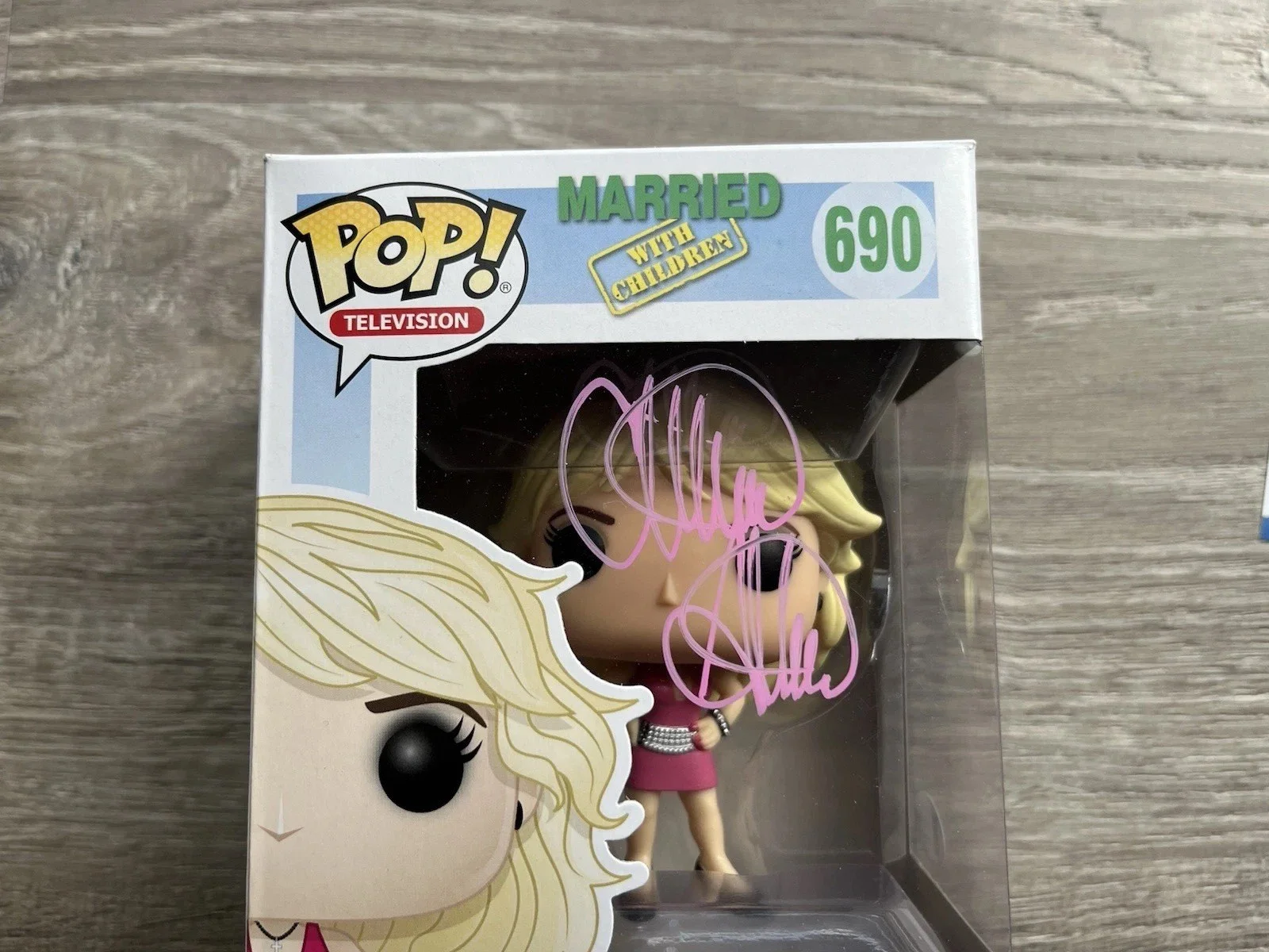 Christina Applegate — Christina Applegate Signed Kelly Bundy Funko Pop Beckett COA Autograph, image 3