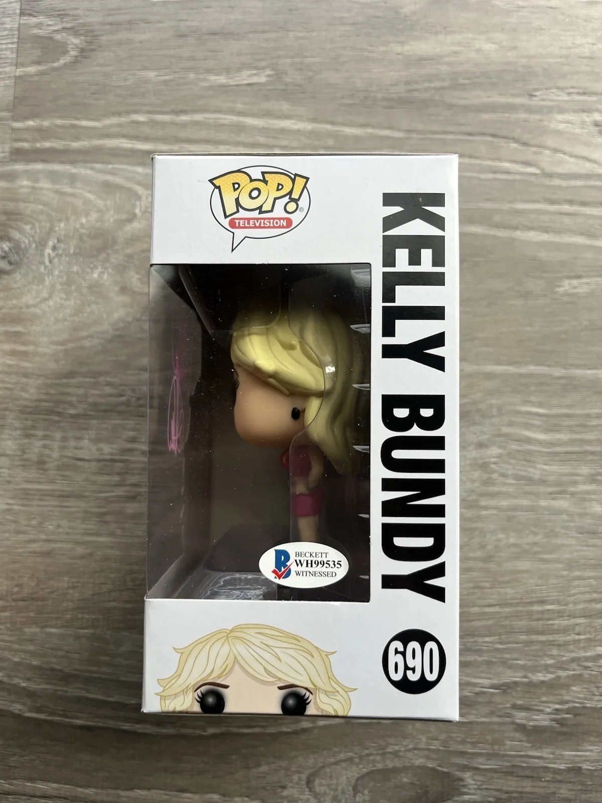 Christina Applegate — Christina Applegate Signed Kelly Bundy Funko Pop Beckett COA Autograph, image 5