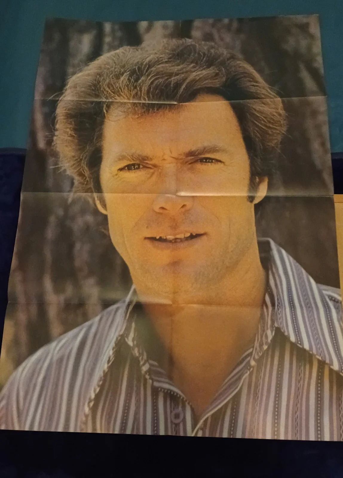 CLINT EASTWOOD 1973 POSTER MAGAZINE, изображение 4