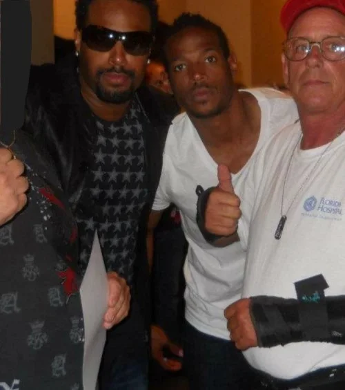 SHAWN/MARLON WAYANS — THE WAYANS BROTHERS AUTHENTIC AUTOGRAPHED/SIGNED 8X10 PHOTO SHAWN & MARLON, изображение 2