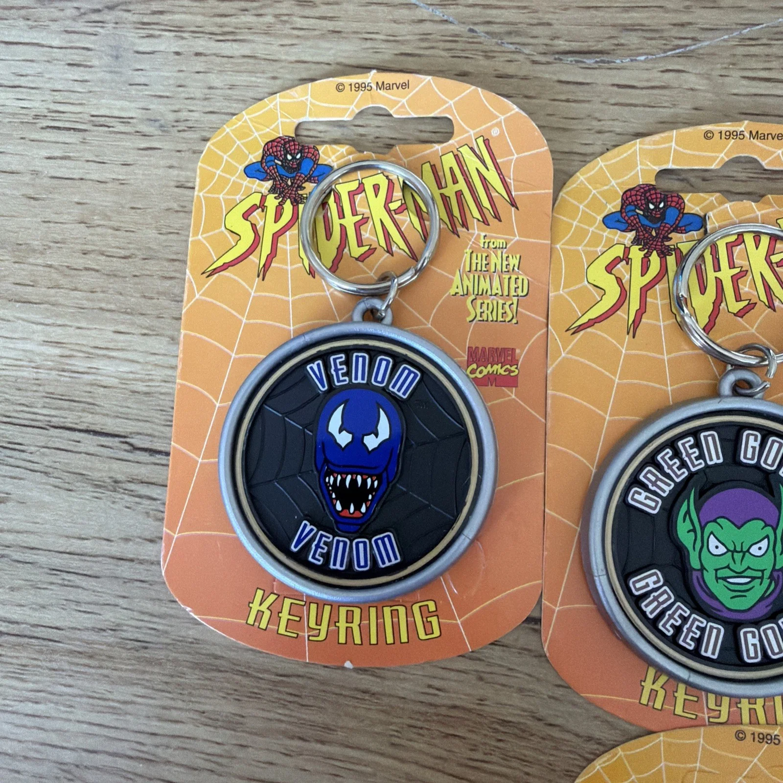 Rare Marvel 1995 Spiderman Keyring Set Of 6 New Old Stock, изображение 2