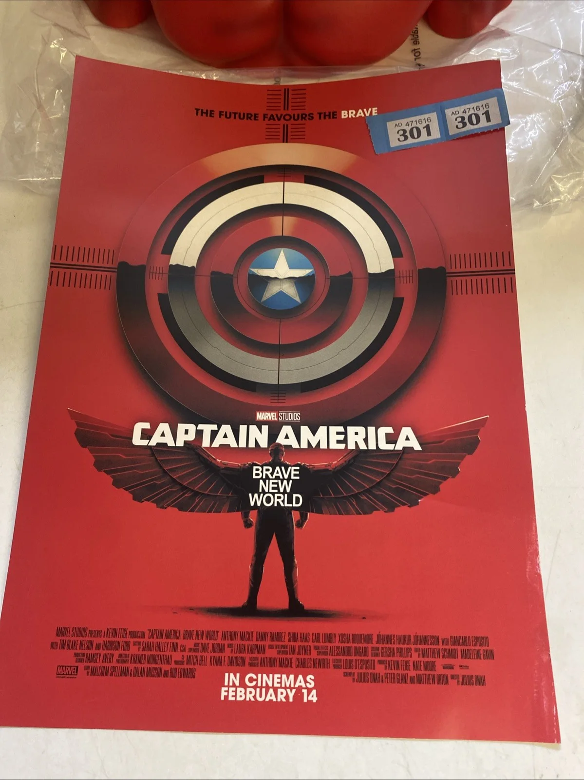 Captain America: Brave New World Bust And Poster .., image 2