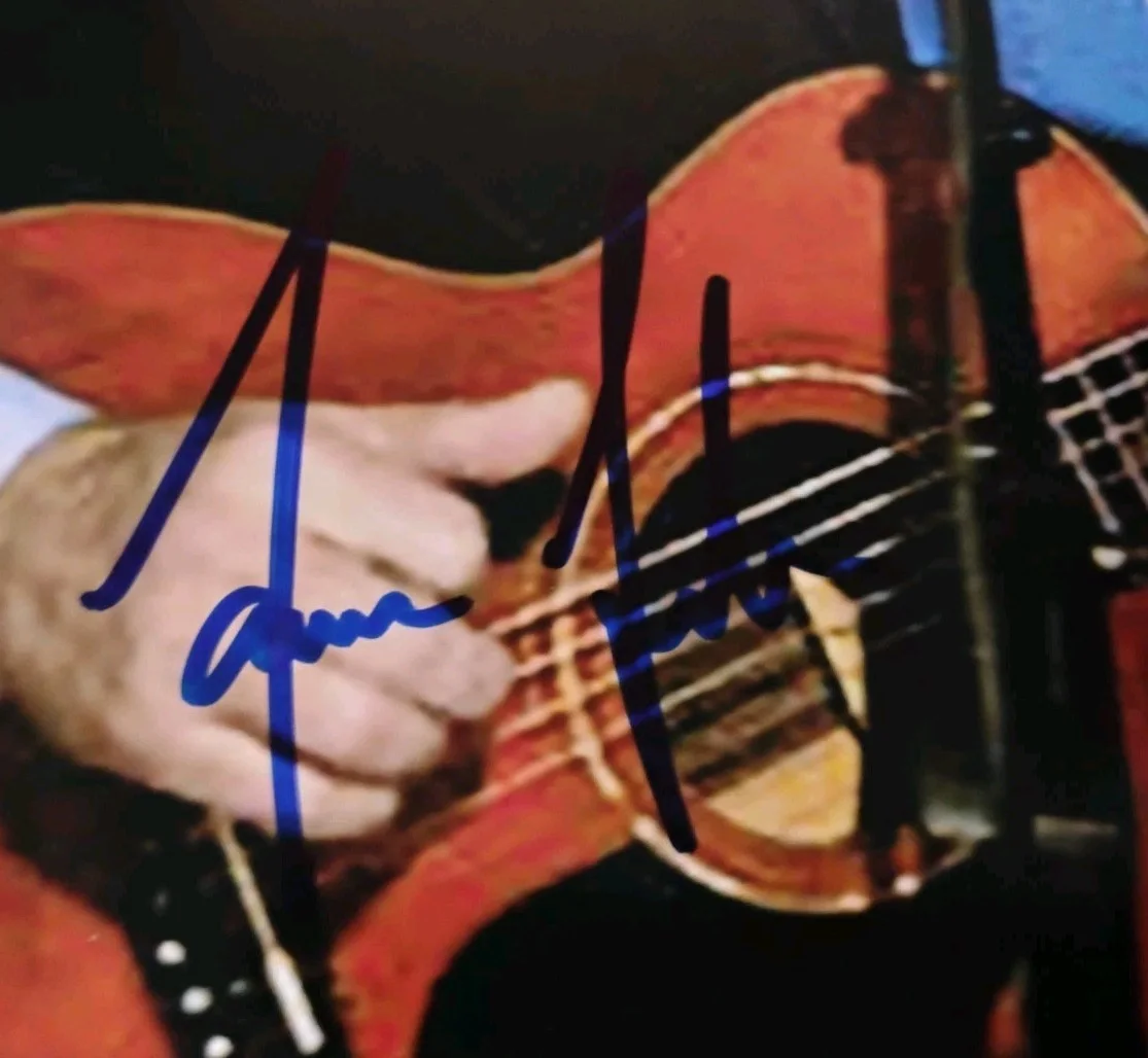 JAMES TAYLOR JT SINGER SONGWRITER LEGENDARY VOICE SIGNED AUTOGRAPHED 8X10 PHOTO, изображение 2