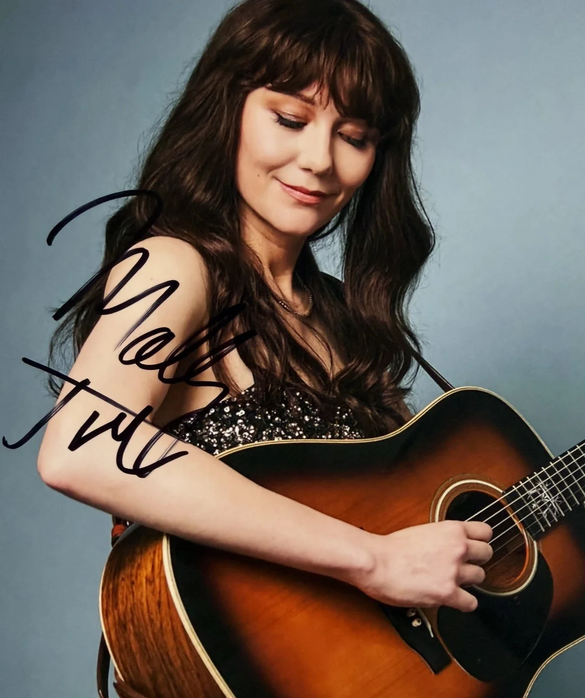 Molly Tuttle Signed 8x10 Photo Autographed Bluegrass Guitarist JSA COA Authentic, image 3