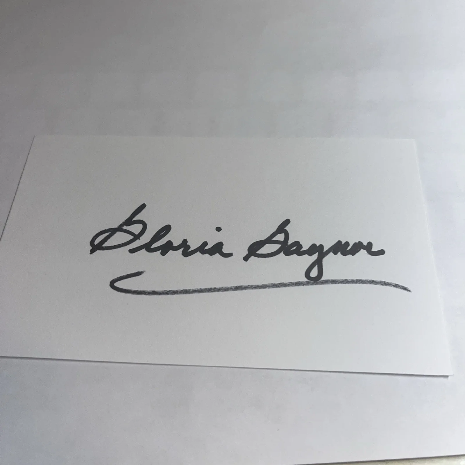 Gloria Gaynor — Gloria Gaynor Signed Auto 3x5 Index Card I Will Survive- Disco Legend