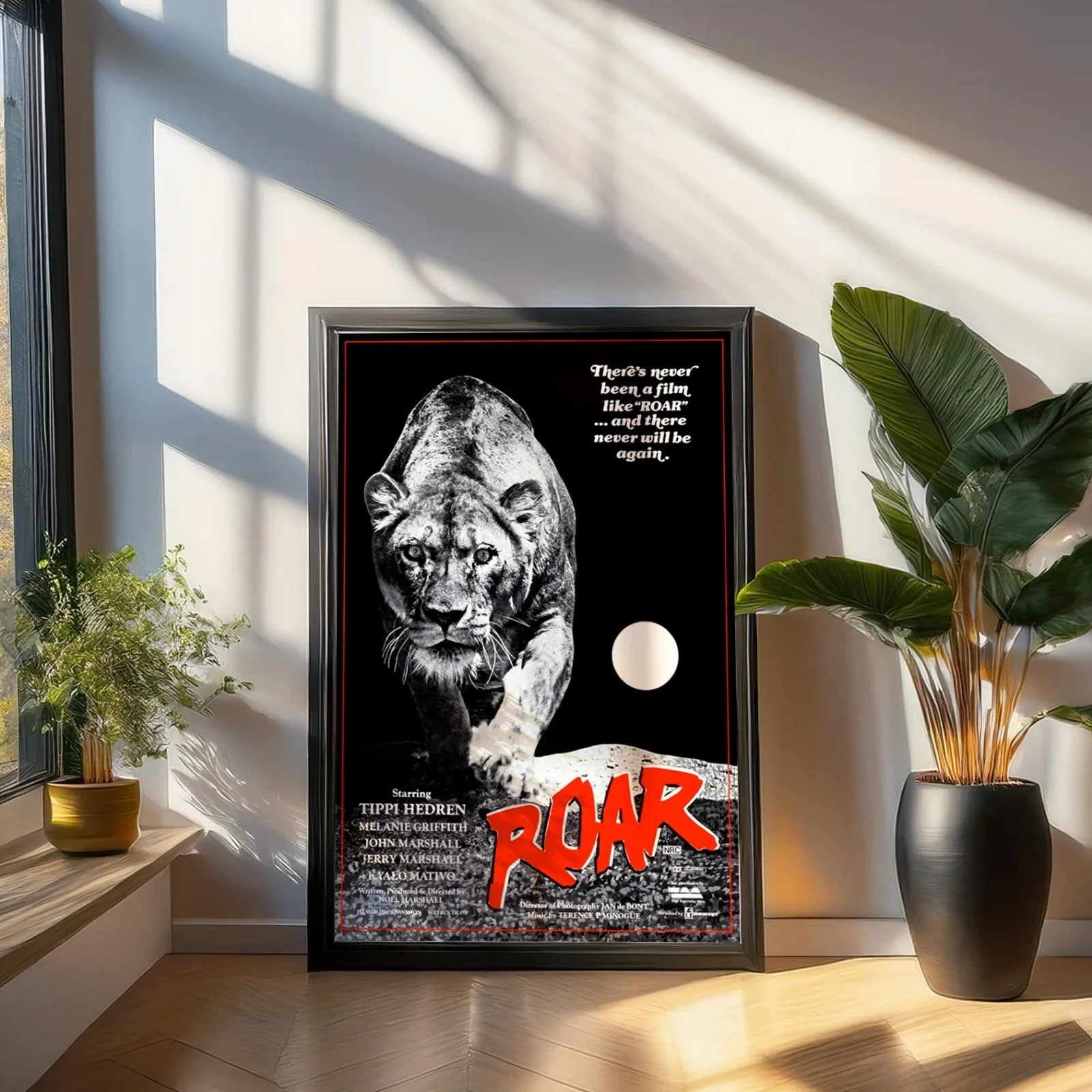 Roar - 1981 Adventure Eco-Drama Restored 27.2" x 41" US One Sheet, изображение 3
