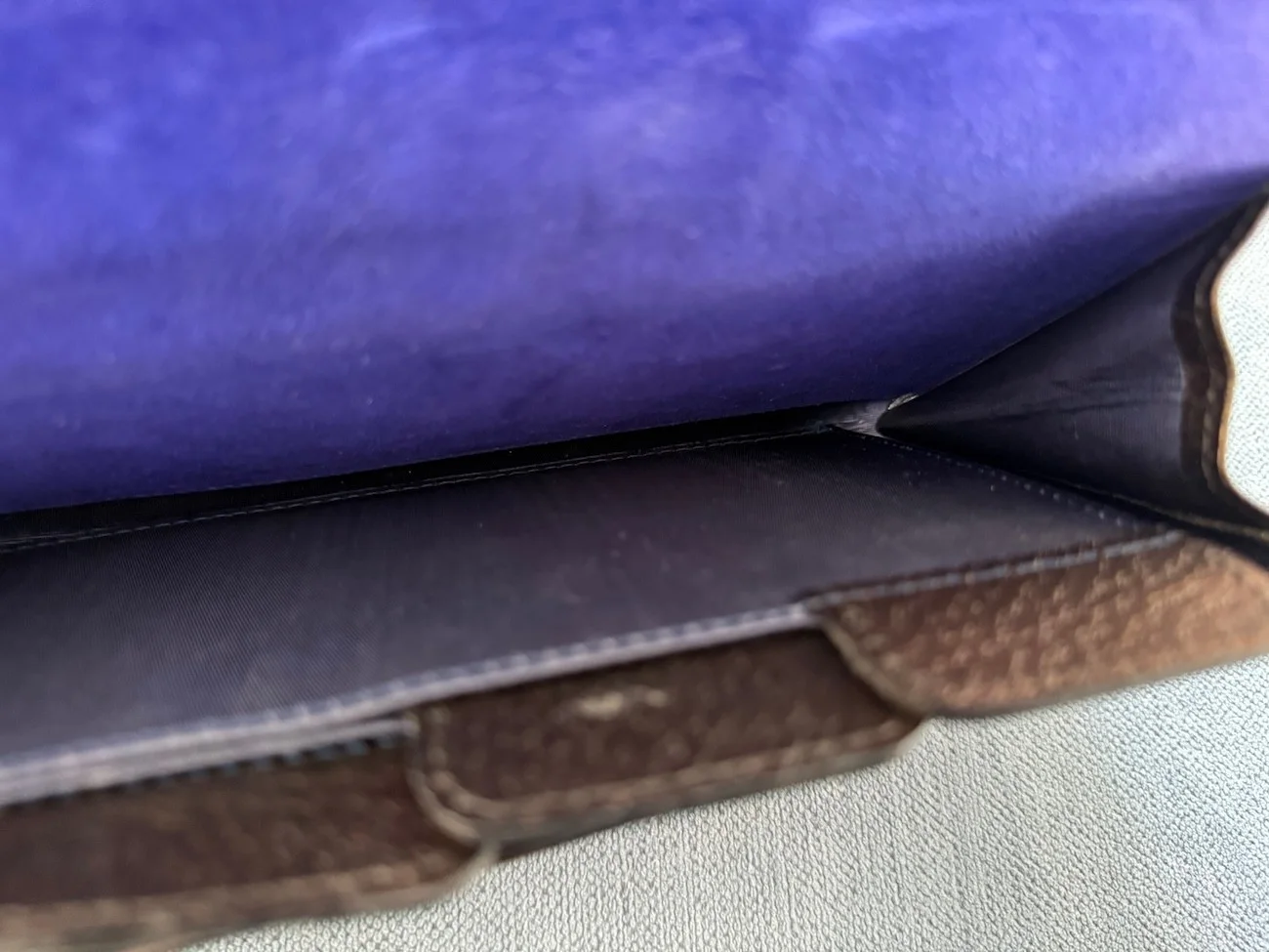 Aspinall of London Leather Travel Wallet James Bond Crew Only Quantum of Solace, изображение 3