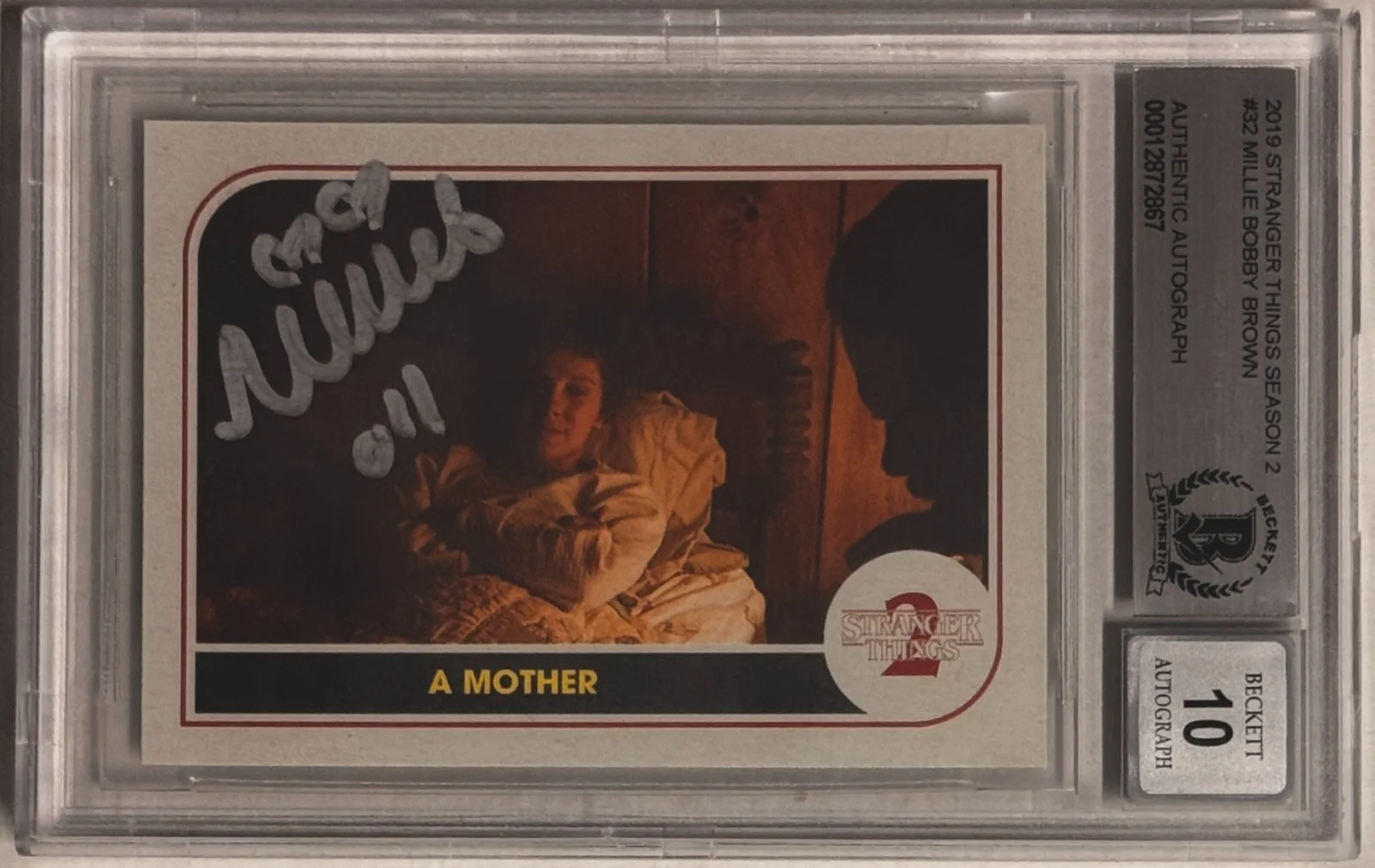Millie Bobby Brown — 2019 Topps Millie Bobby Brown Stranger Things #32 Beckett Authentic AUTO 10, image 2