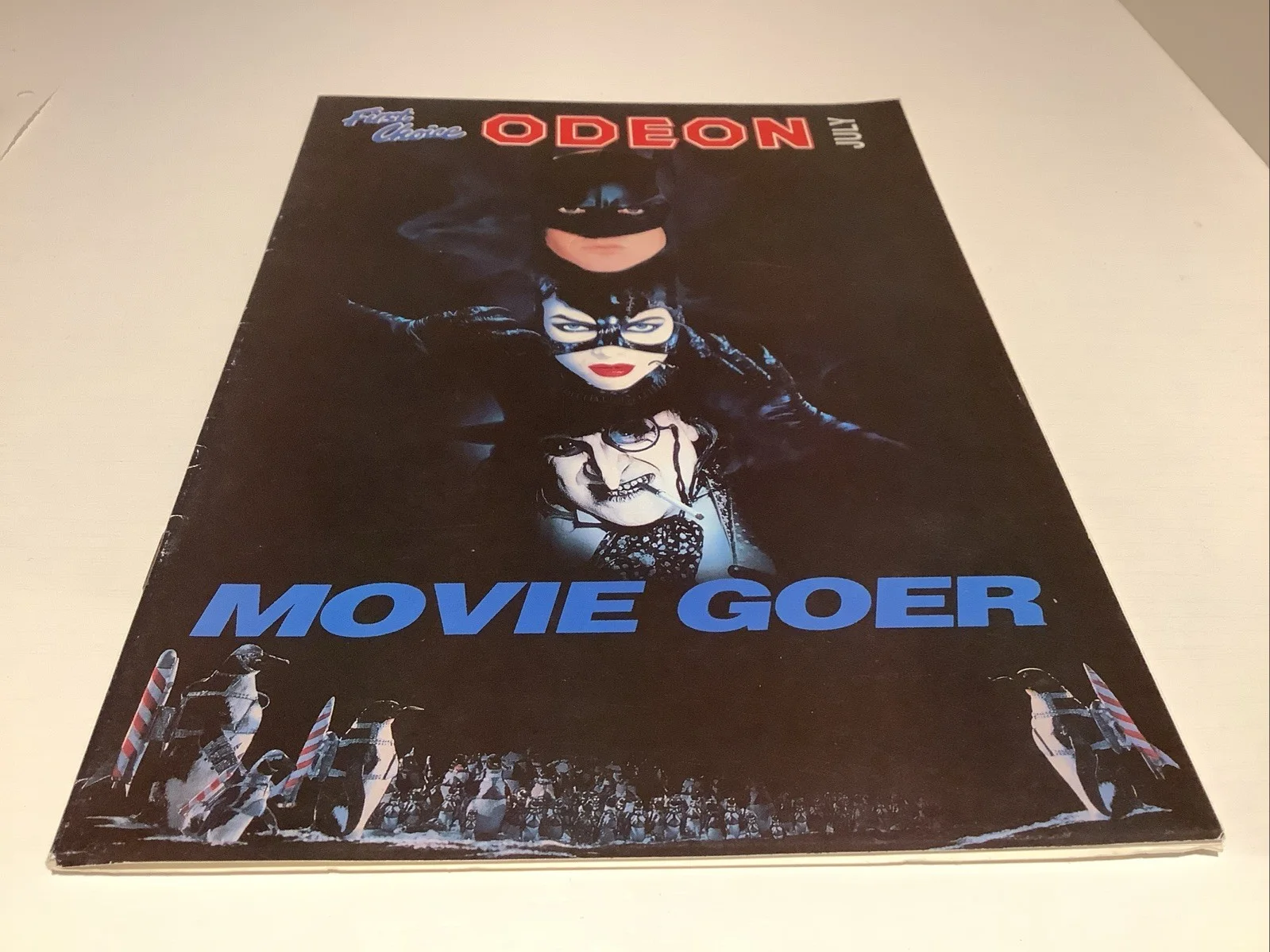 BATMAN Returns 1992 Movie Ticket Stub 10/07/92 & Cinema Program MICHAEL KEATON, изображение 5