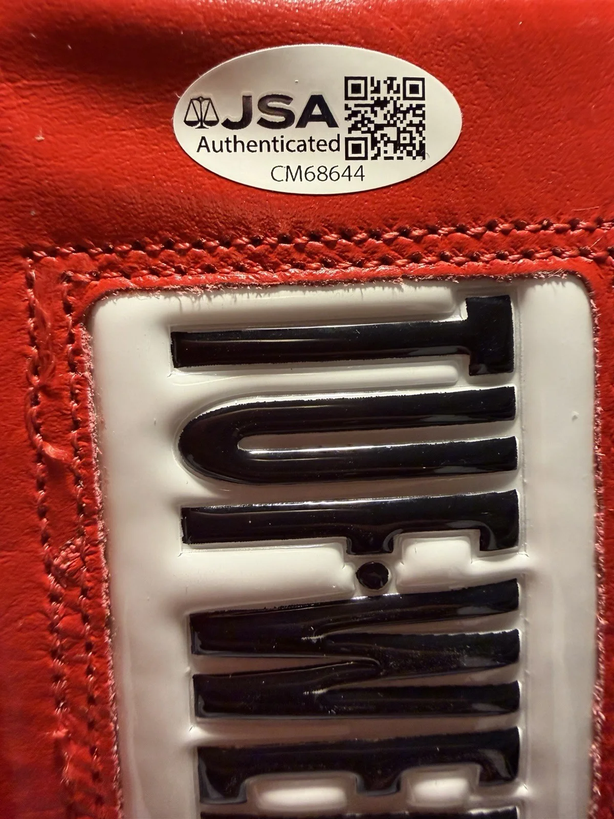 Dolph Lundgren — Dolph Lundgren Signed Tuf-Wear Boxing Glove “I Must Break You!” Auto ~ JSA COA, image 2
