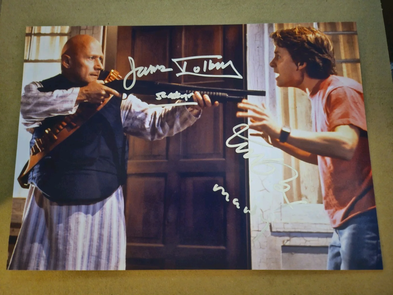 ORIGINAL JAMES TOLKAN, MICHAEL J FOX AUTOGRAPHS 12X8" BACK TO THE FUTURE2 W/COA, изображение 5