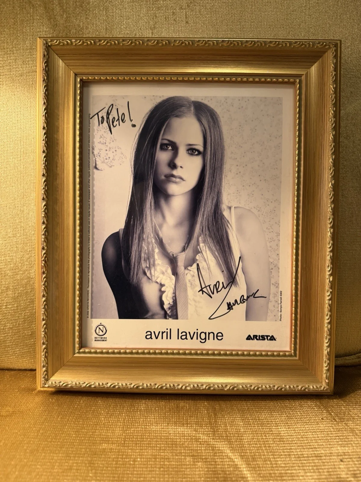AVRIL LAVIGNE SIGNED PHOTO To Pete AUTOGRAPHED 8X10 RARE PRESENT GIFT, image 5
