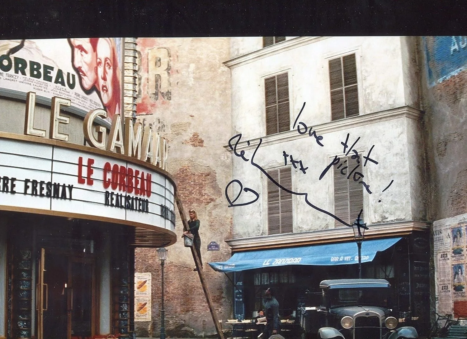 Melanie Laurent — * MELANIE LAURENT * signed Tarantino "Inglorius Basterds" 13x19 photo - PSA/DNA, изображение 2