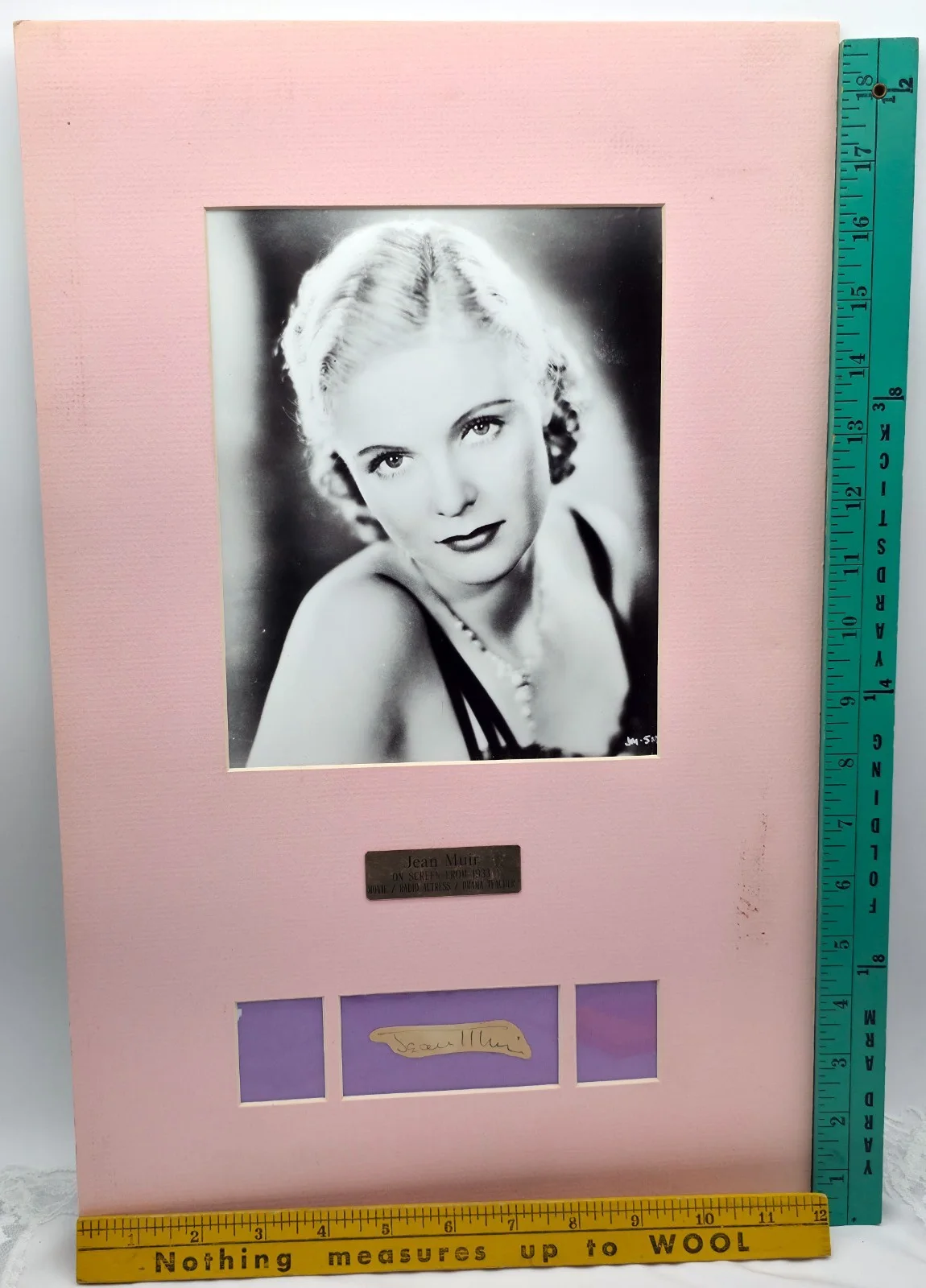 Jean Muir — Photo and Hand Signed Autograph Movie Star Jean Muir Set in a Mat Display, изображение 5