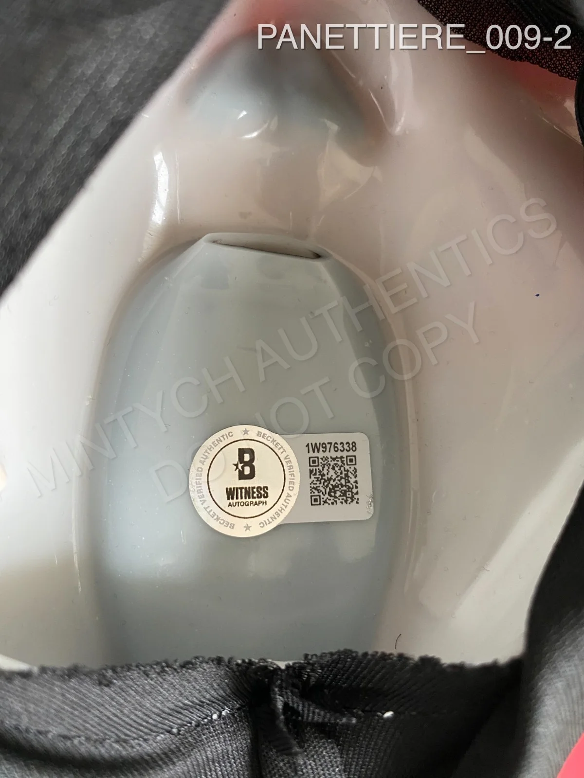 Hayden Panettiere — Hayden Panettiere autographed signed Ghost Face Fun World Mask Scream Beckett, image 2