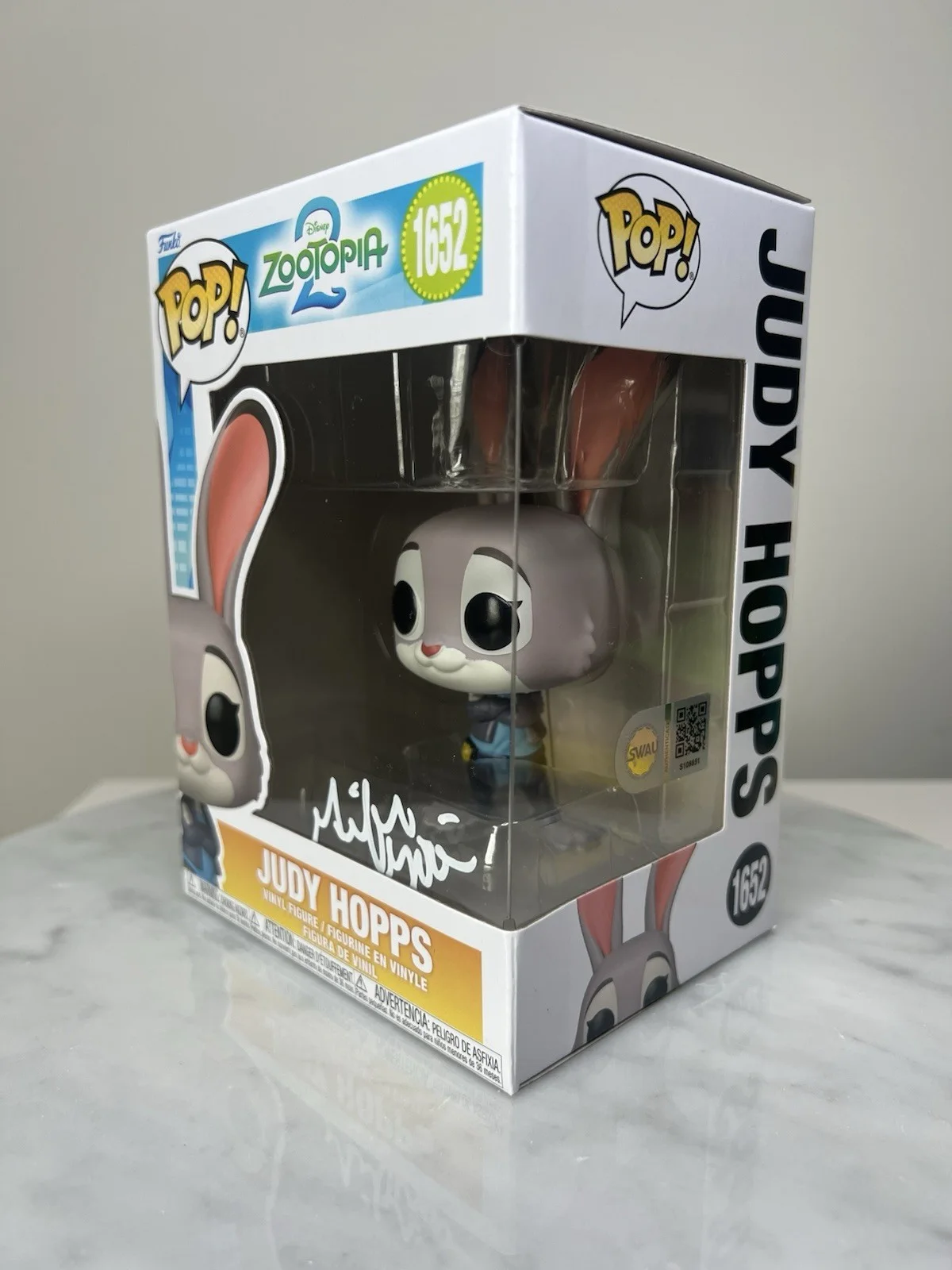 Gennifer Goodwin — Gennifer Goodwin Signed ‘Judy Hopps’ Zootopia Funko Pop SWAU COA, изображение 3