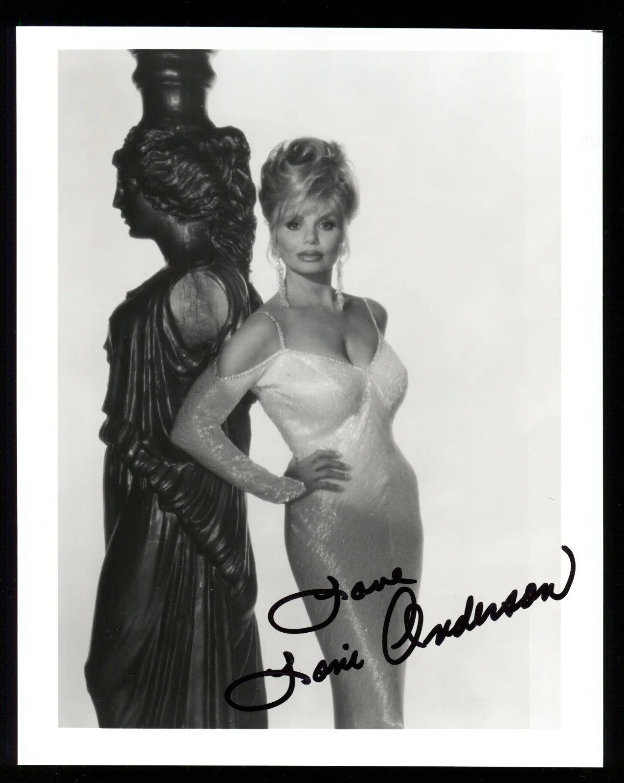 Loni Anderson — Loni Anderson Signed 8x10 Photo WKRP in Cincinnati Star Autograph SEXY