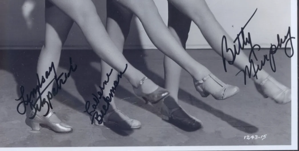 Cast Signed THREE STOOGES Gents Without Cents Photo LINDSAY, LaVERNE & BETTY, изображение 4