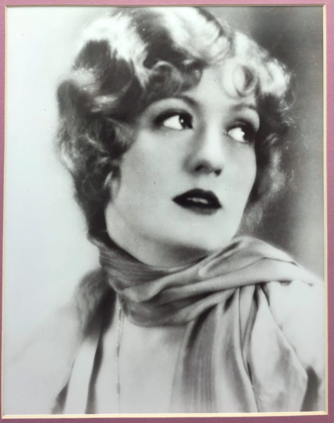 Doris Kenyon — Photo and Hand Signed Autograph Silent Movie Star Doris Kenyon Set in a Mat, изображение 2