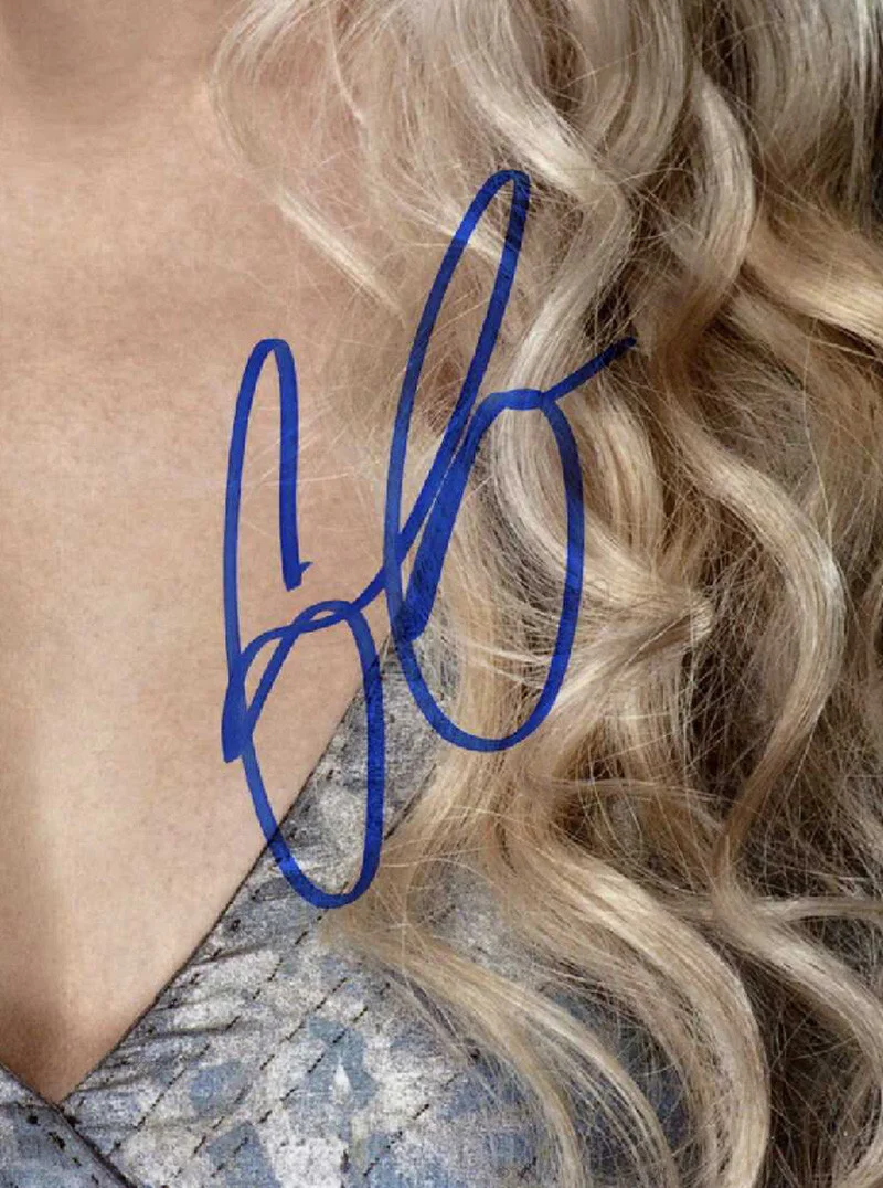 EMILIA CLARKE SIGNED 11x14 PHOTO DAENERYS GAME OF THRONES GOT OPX BECKETT BAS, изображение 2