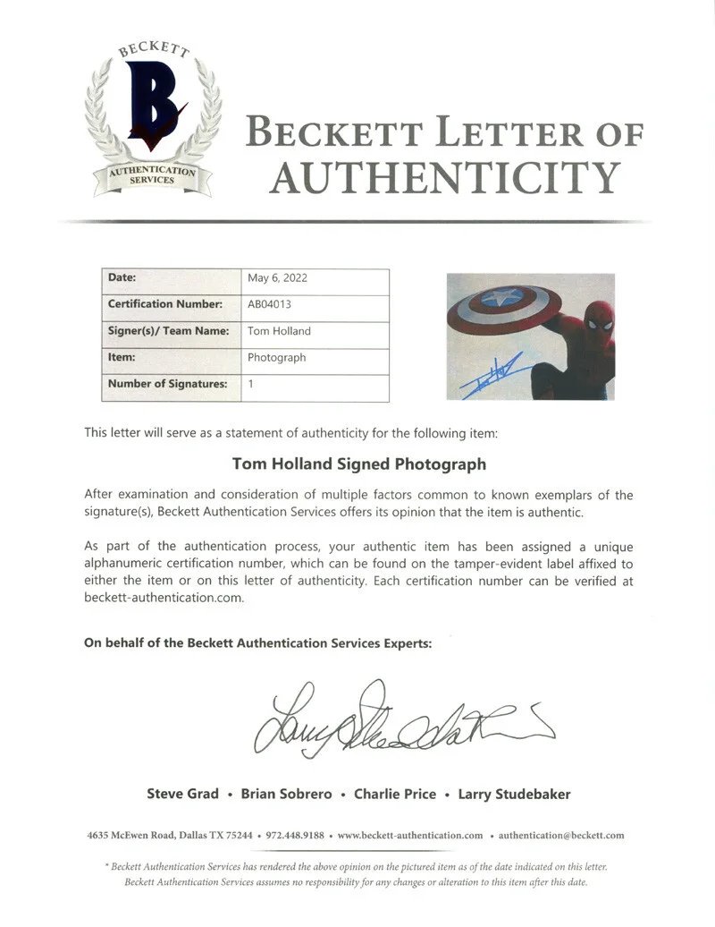 TOM HOLLAND SIGNED AUTOGRAPHED 8x10 PHOTO MCU MARVEL SPIDER MAN OPX BECKETT BAS, изображение 2