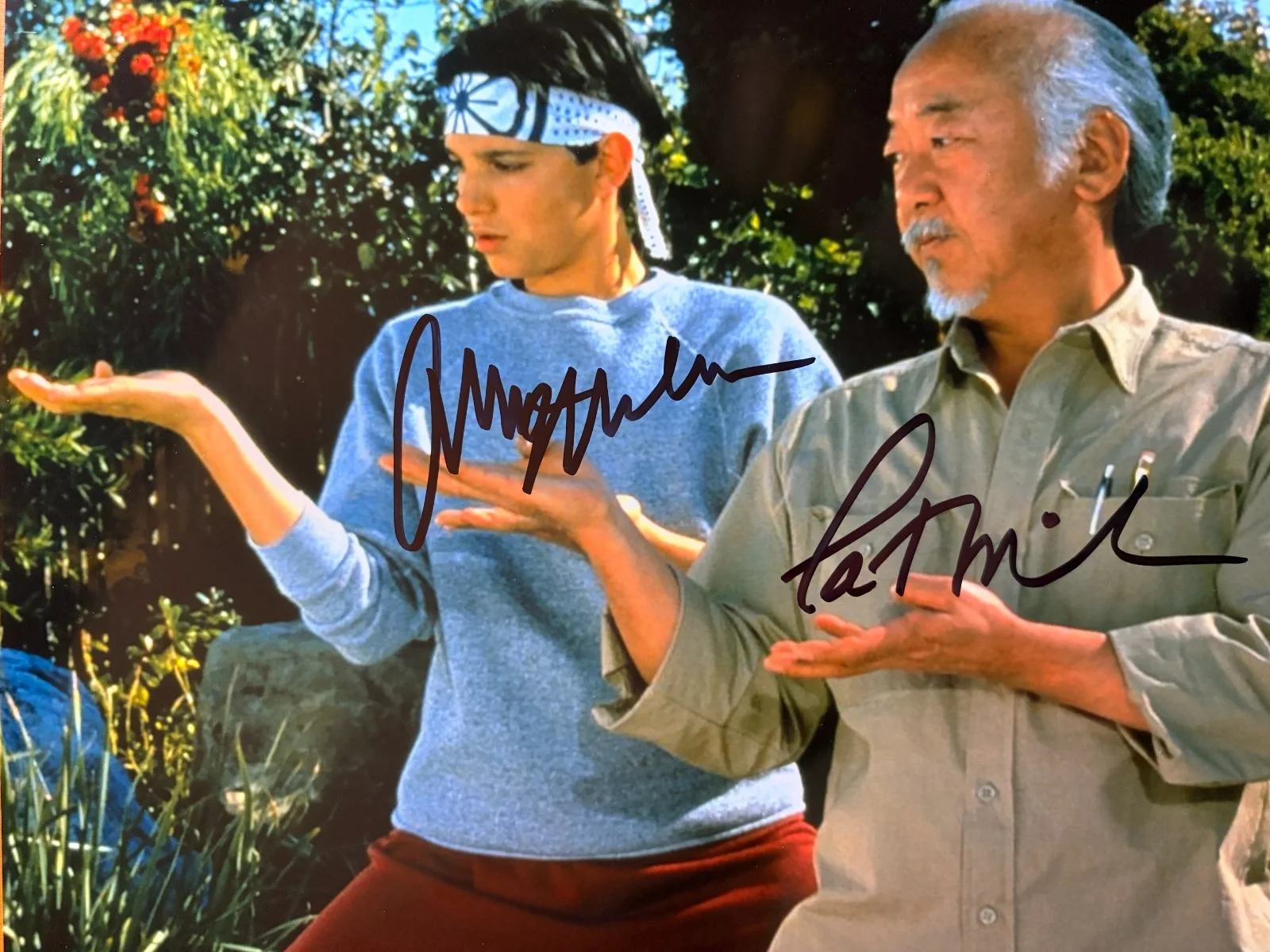 Ralph Macchio — RALPH MACCHIO Signed & PAT MORITA Signed *KARATE KID* 8x10 Color Photo w/ COA, изображение 2